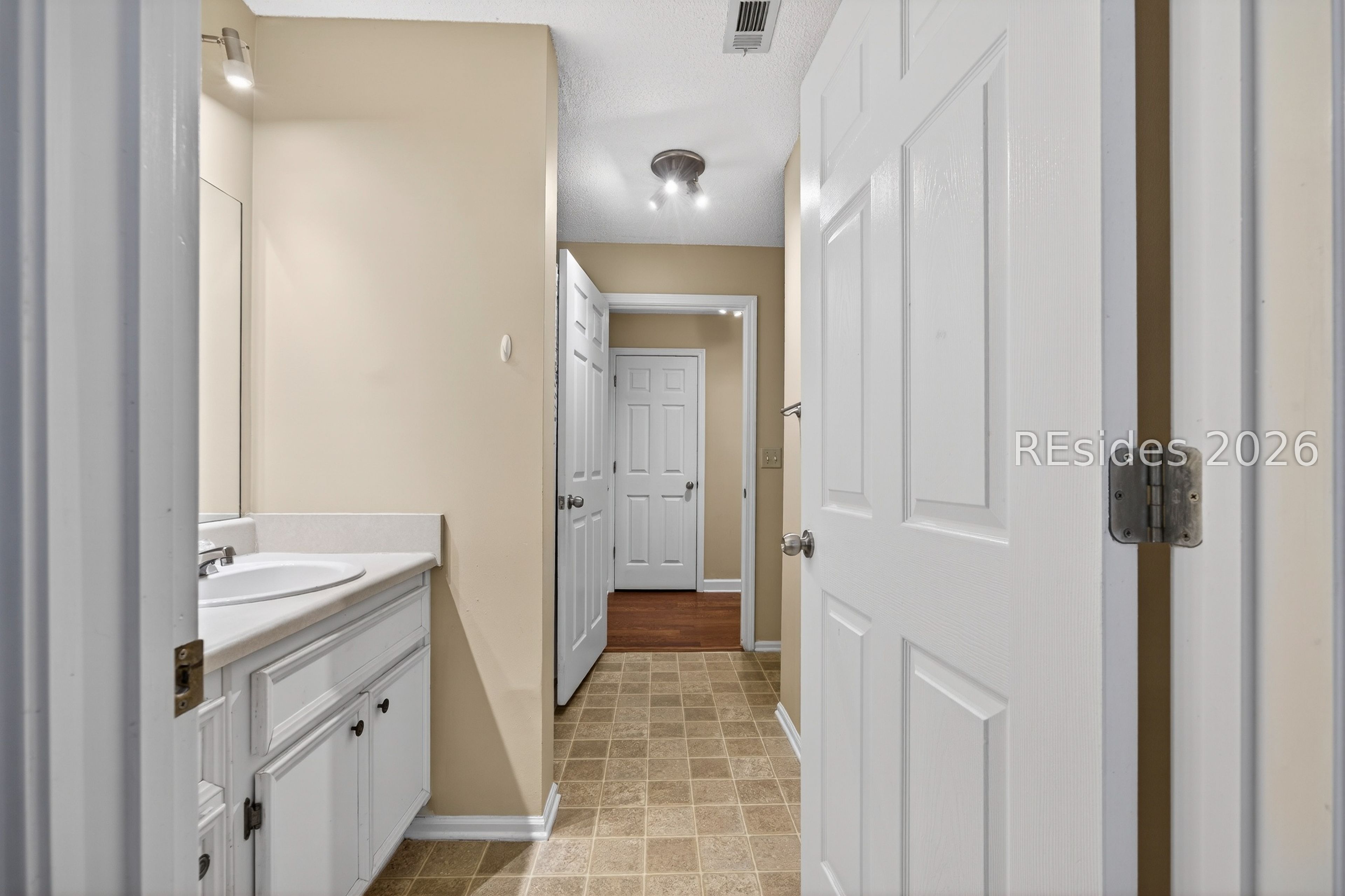 50 Pebble Beach Cove Unit: E110
