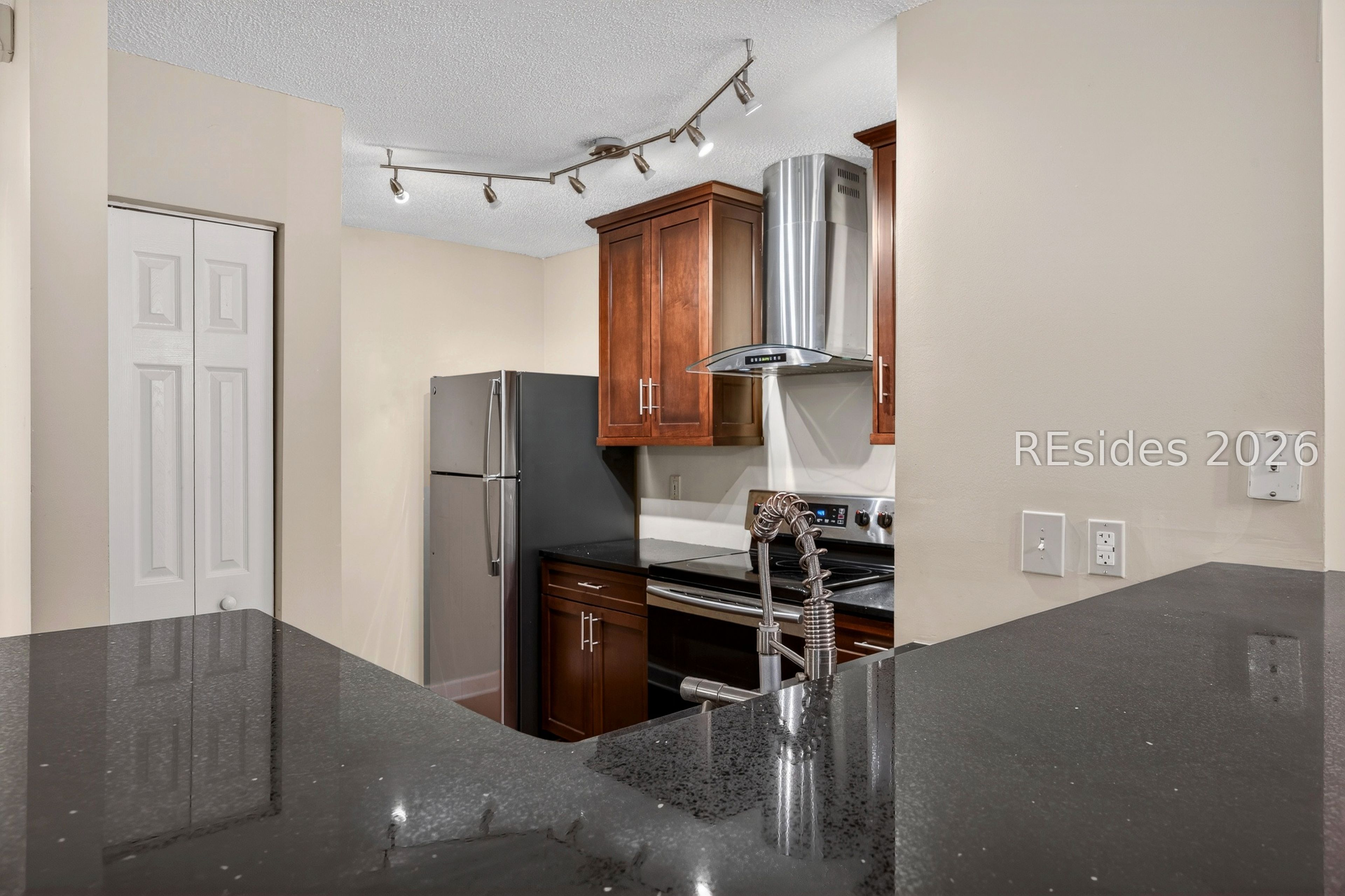 50 Pebble Beach Cove Unit: E110
