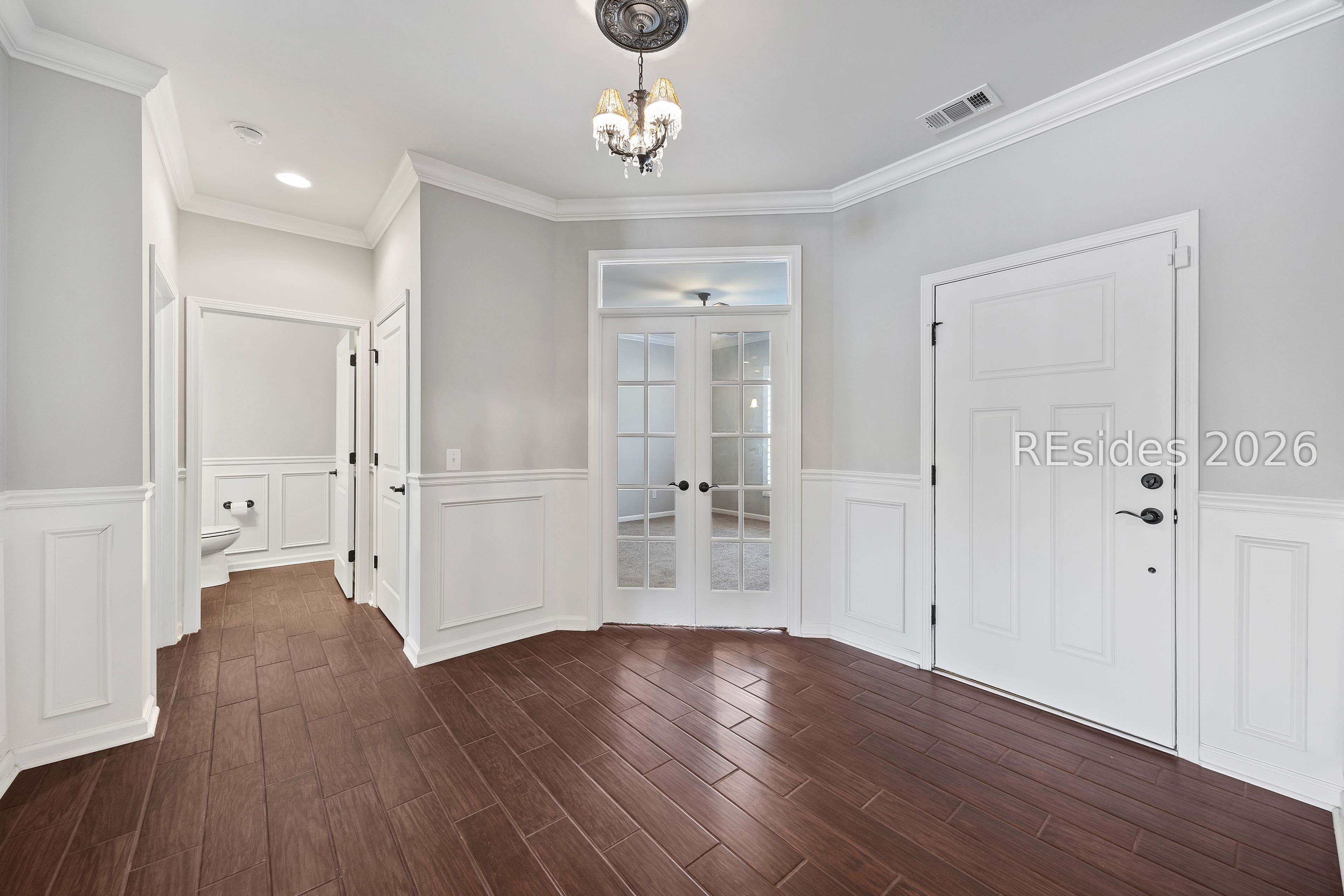 30 Heathrow Avenue