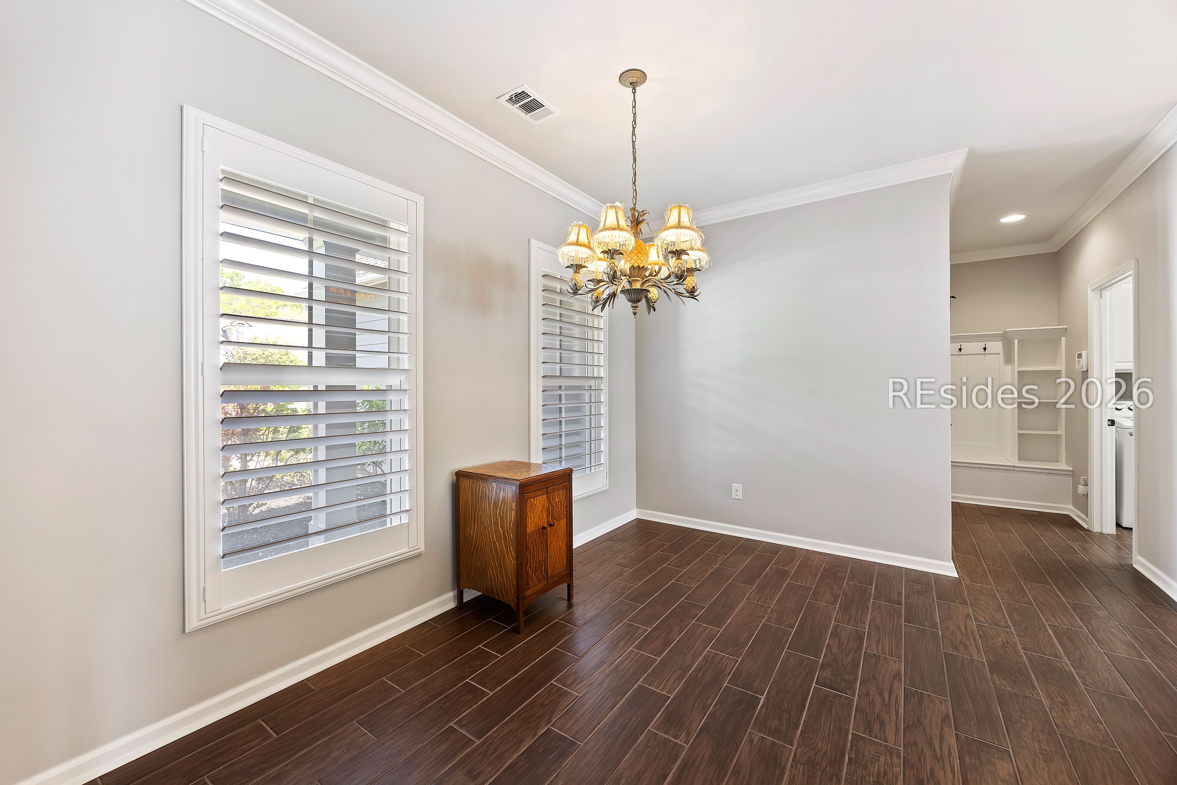 30 Heathrow Avenue