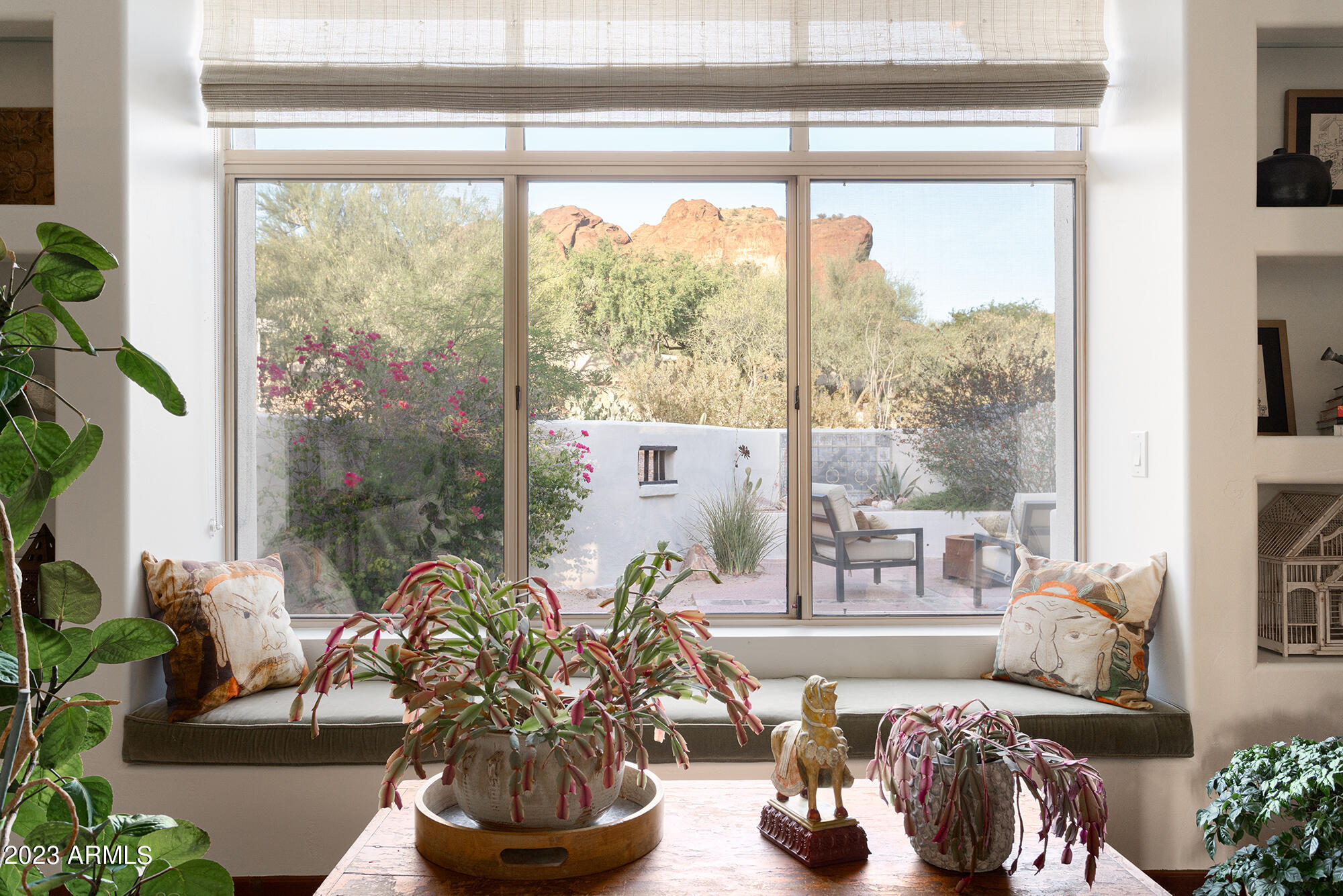 5518 N Camelback Canyon 