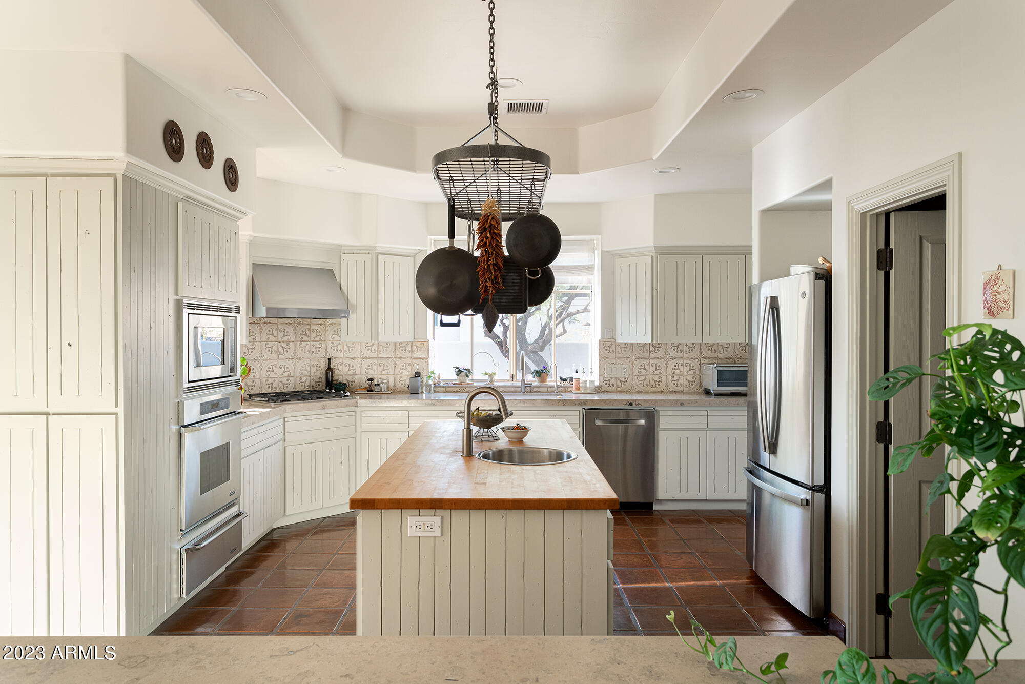 5518 N Camelback Canyon 
