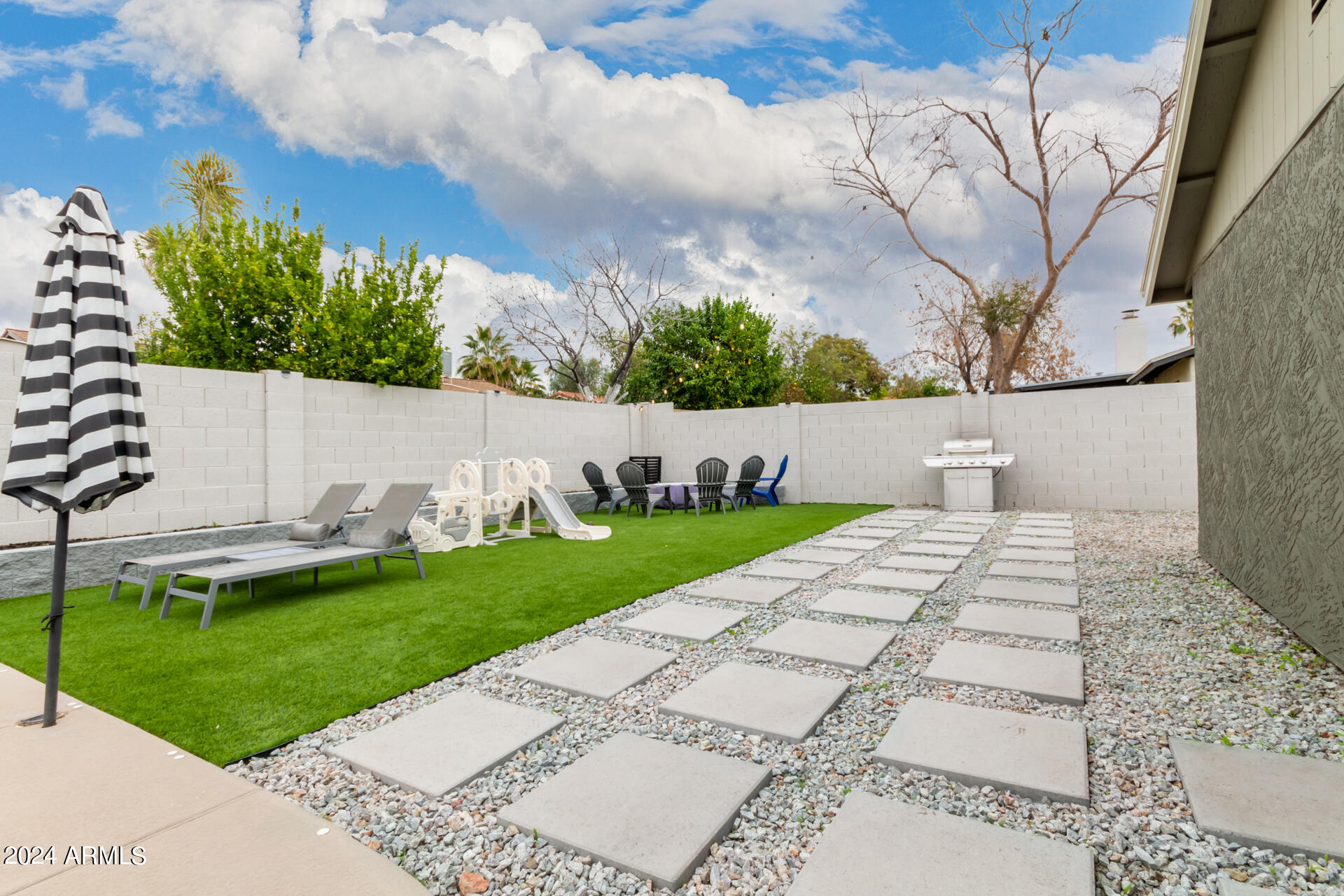 7358 E PUEBLO Avenue