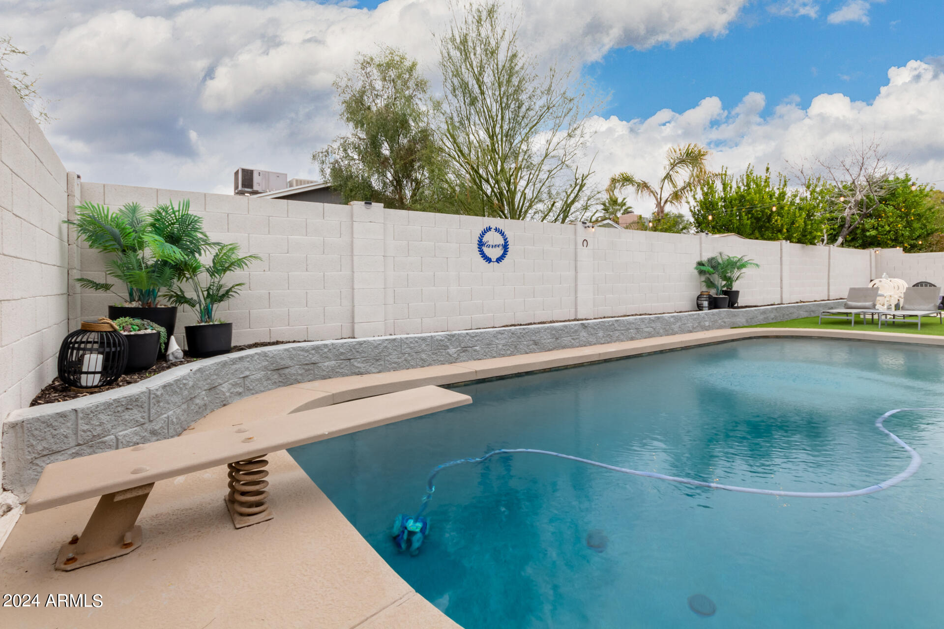 7358 E PUEBLO Avenue