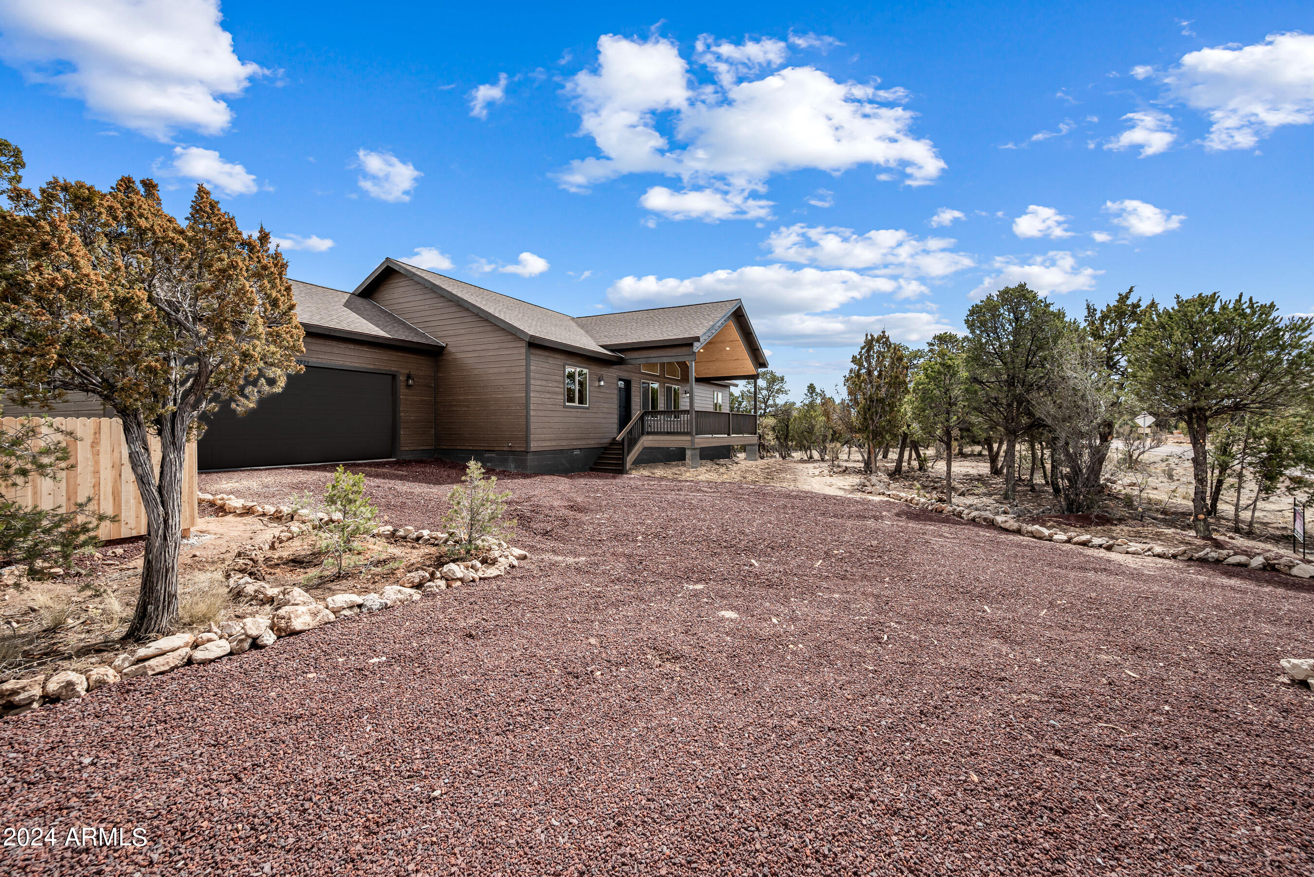 2975 Lodgepole Road