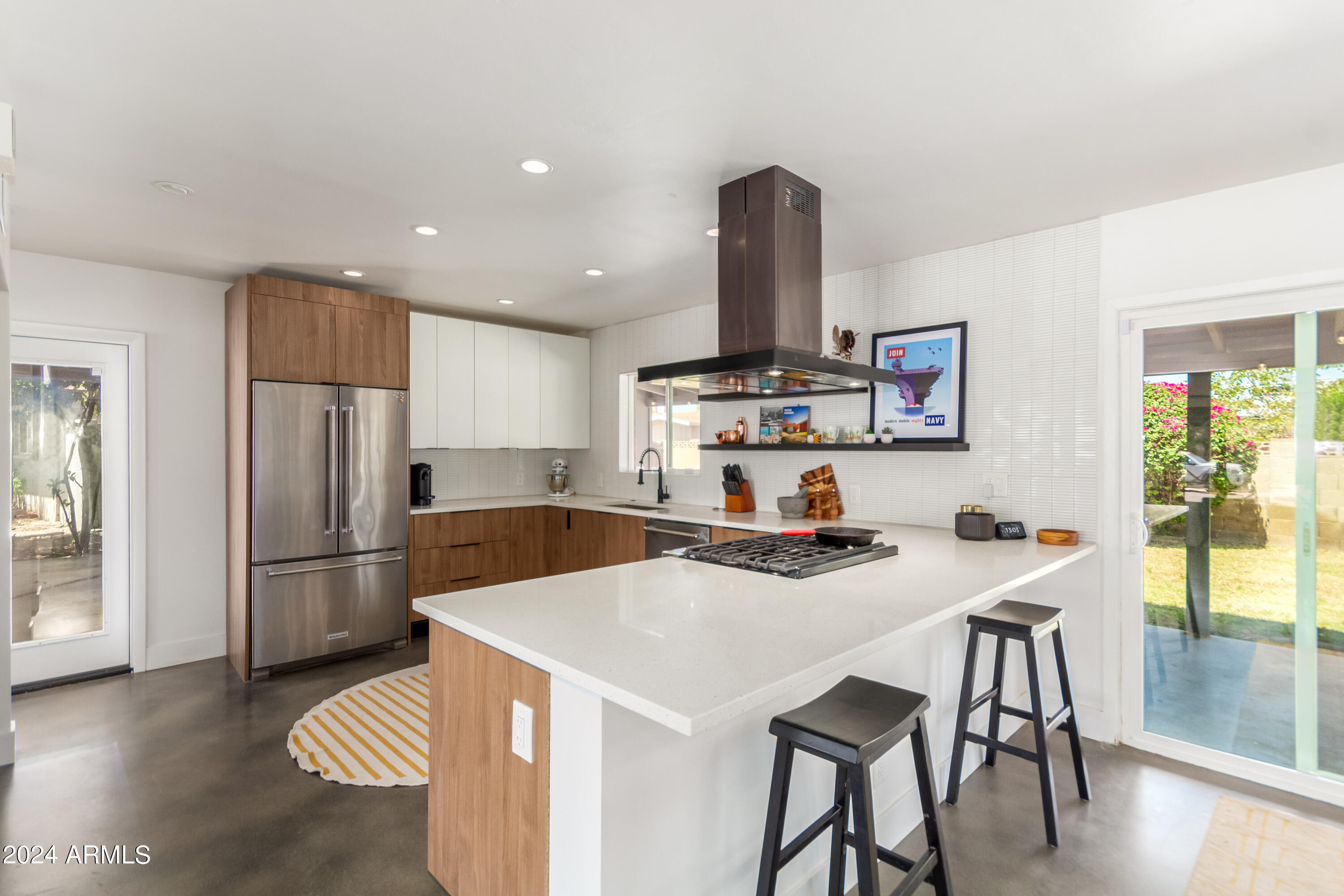 1610 W Lawrence Road