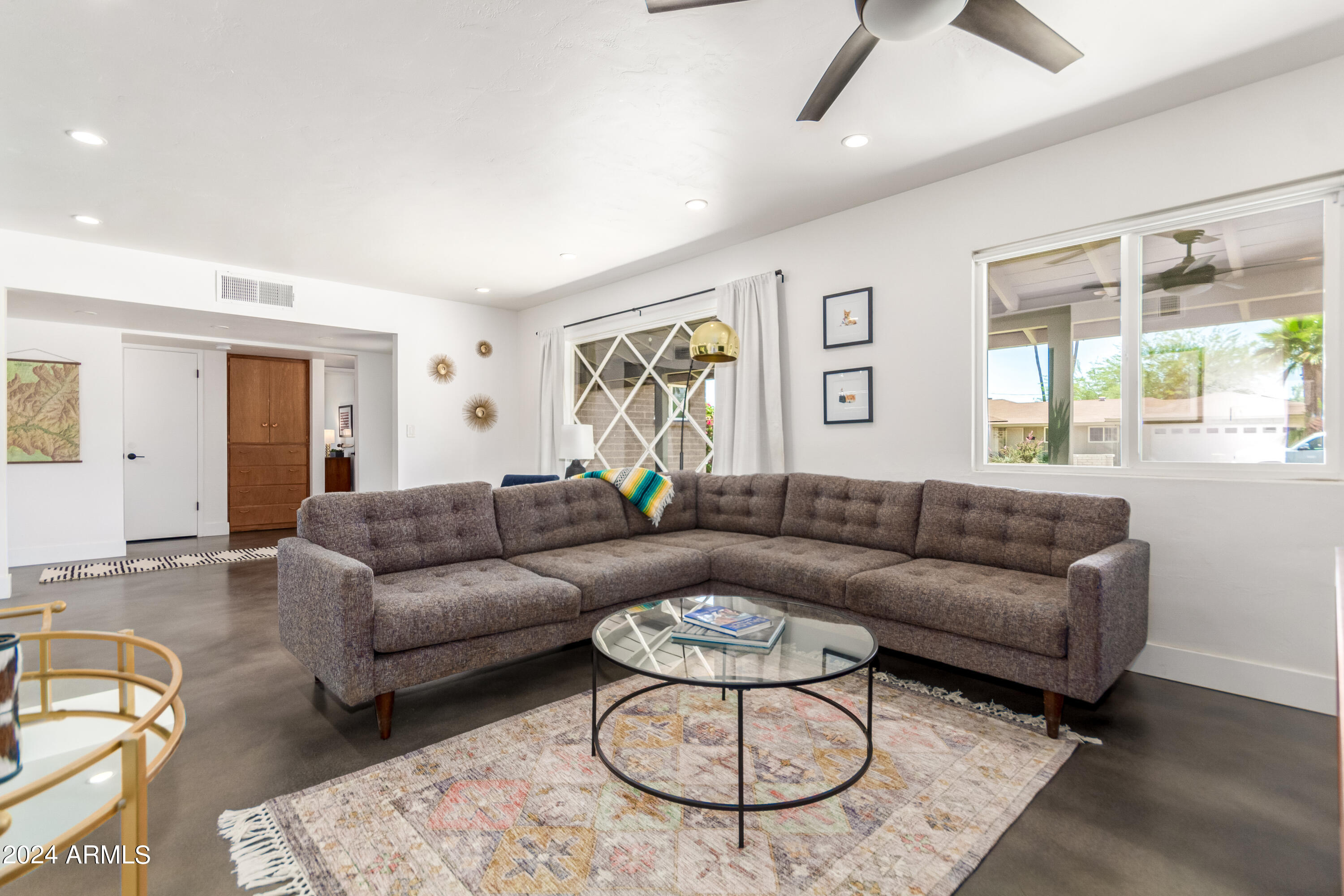 1610 W Lawrence Road