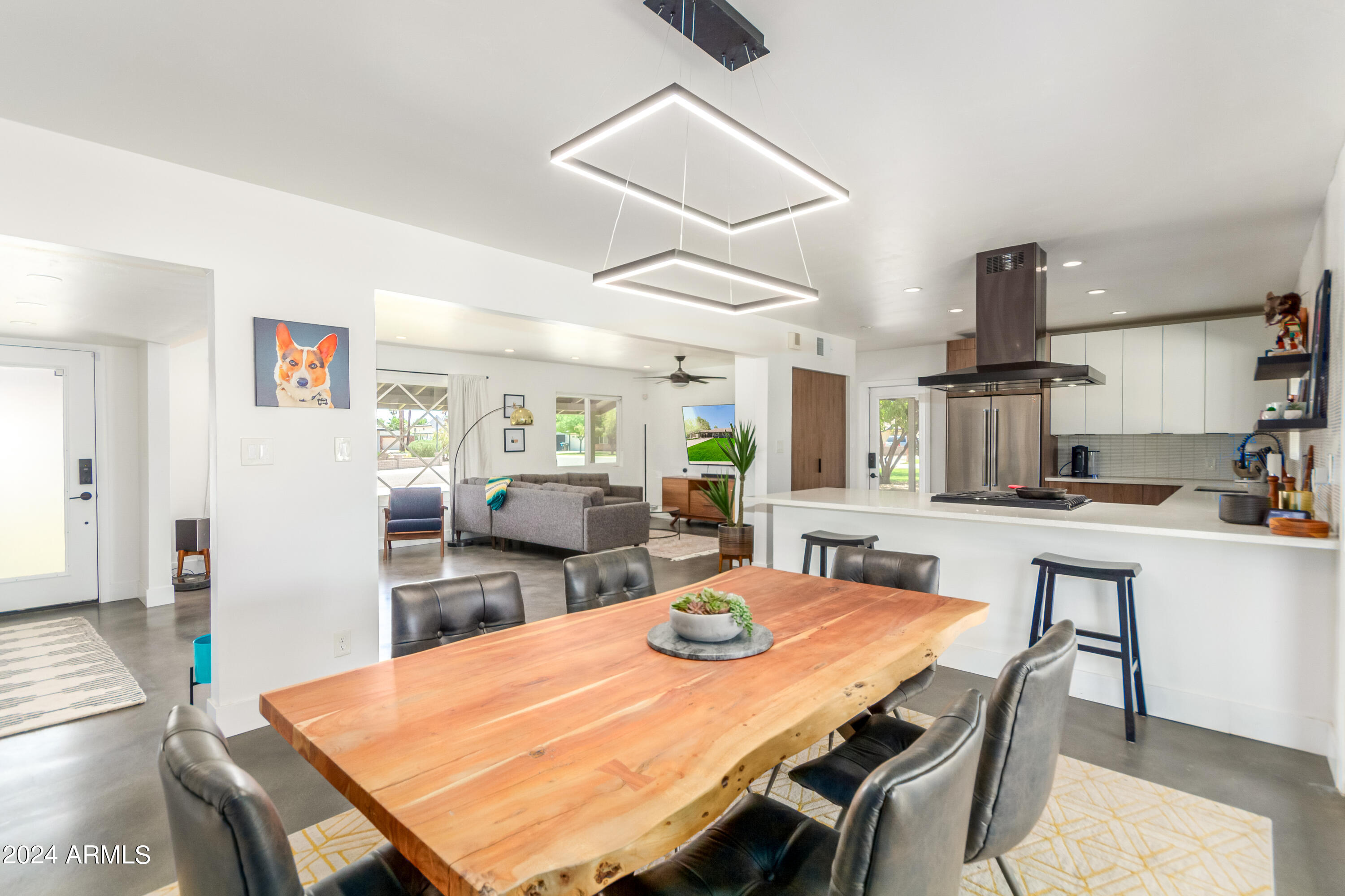 1610 W Lawrence Road