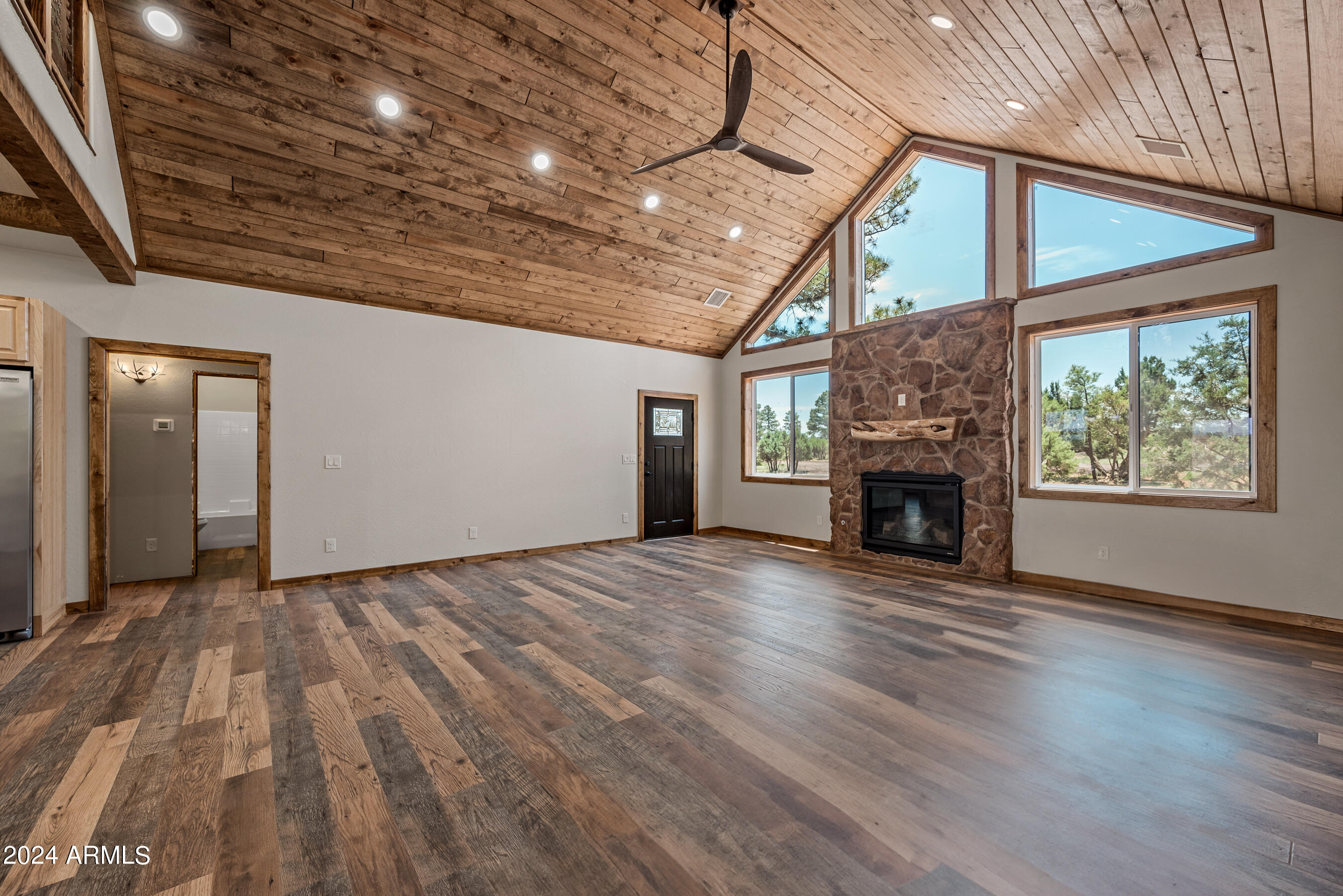 2726 Church Lane