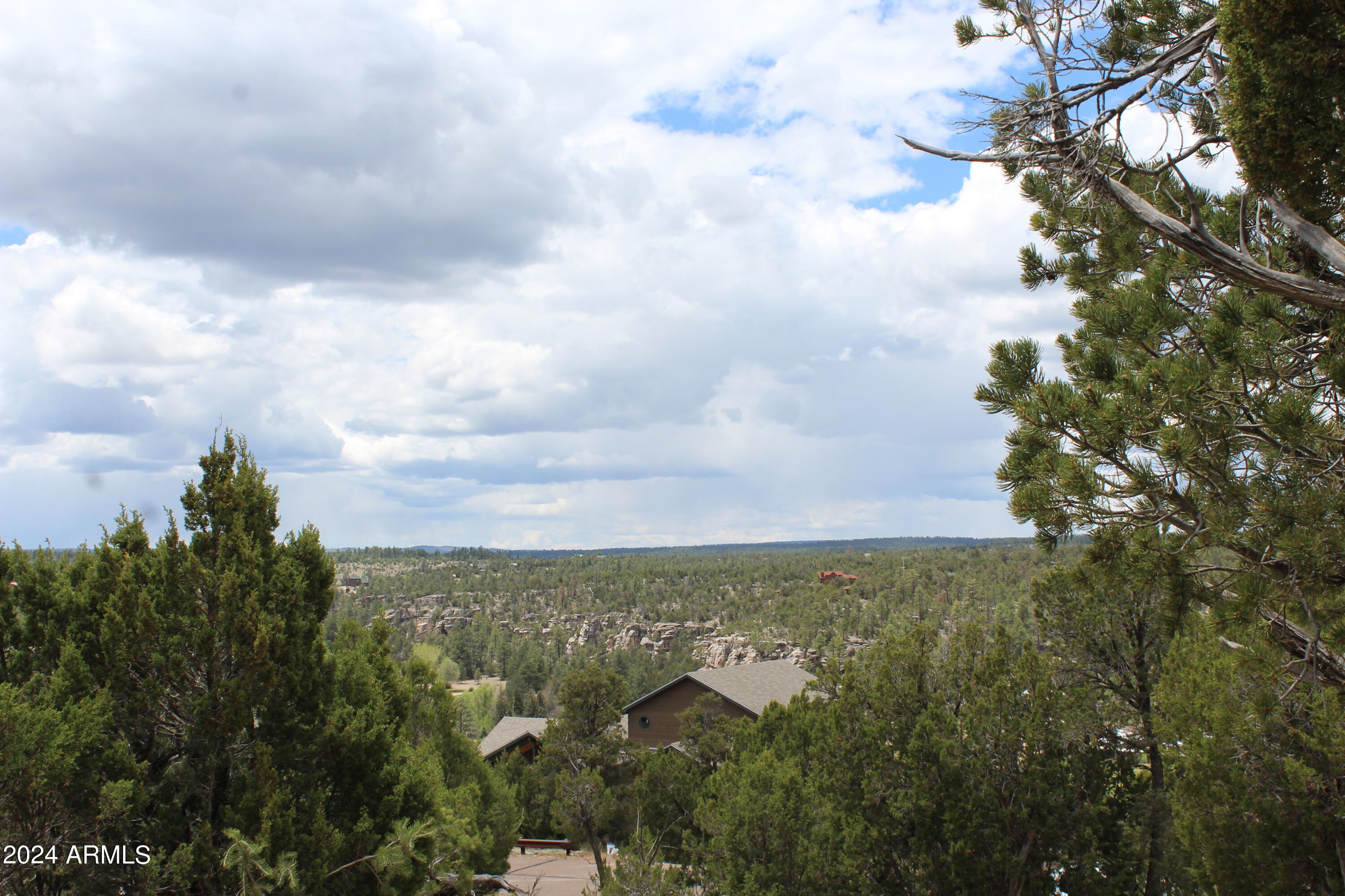 3373 Windy Lane, 147
