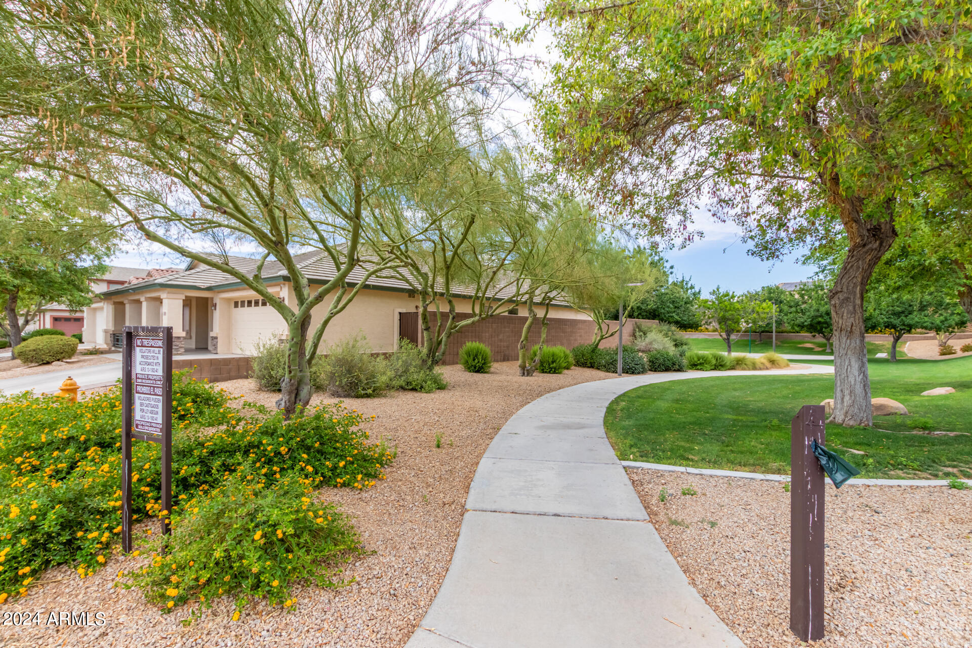 2210 W DALE Lane