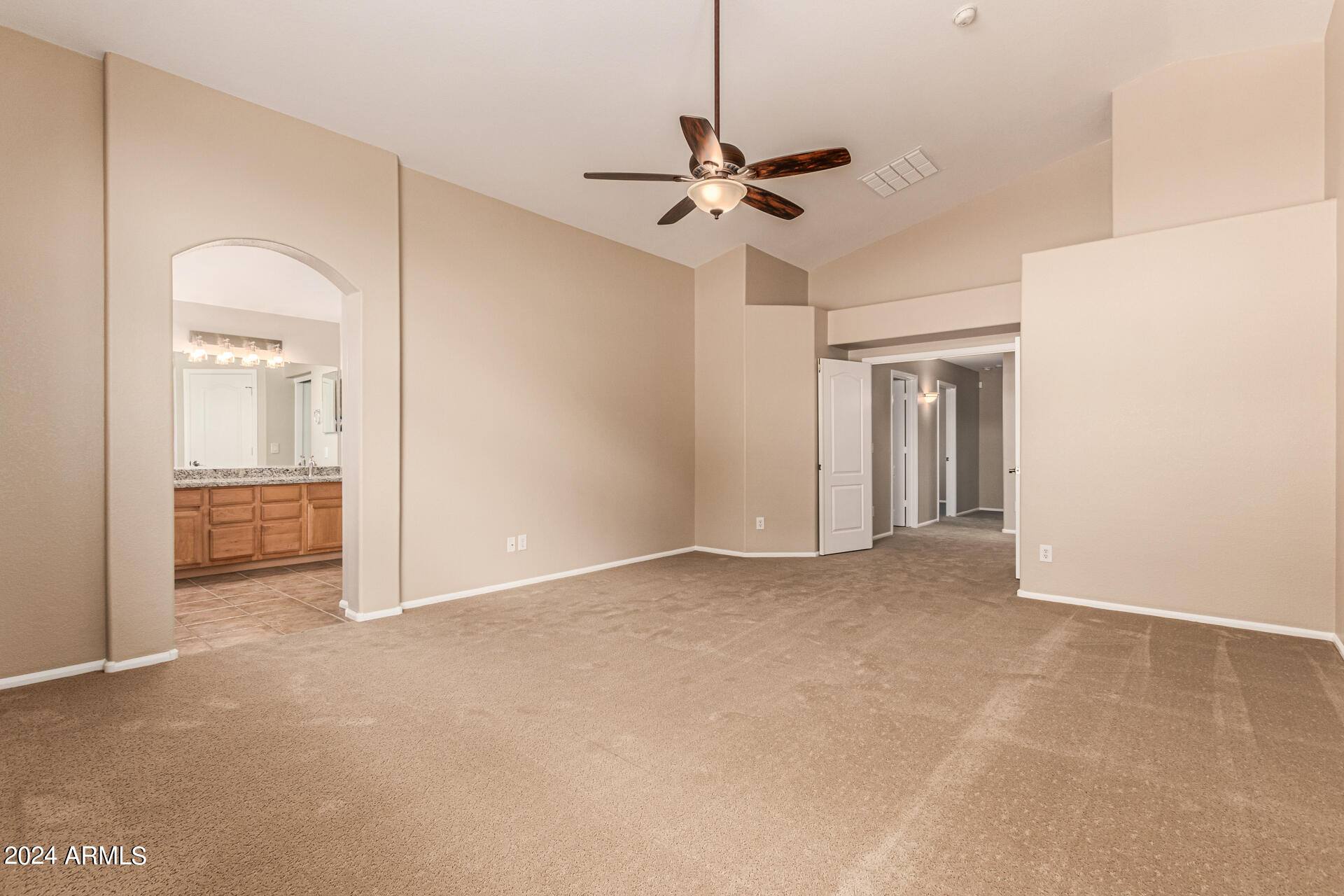 2210 W DALE Lane