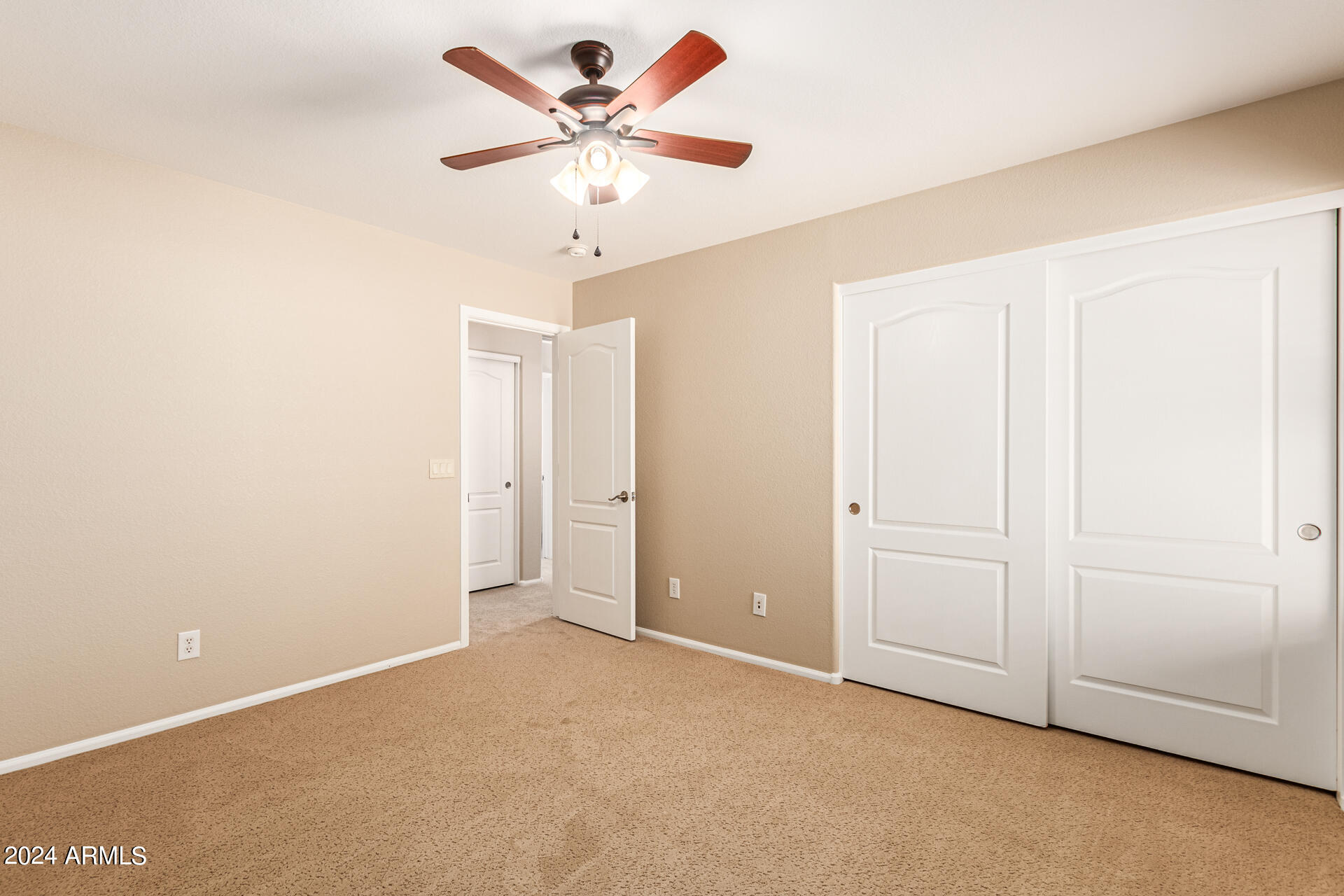 2210 W DALE Lane
