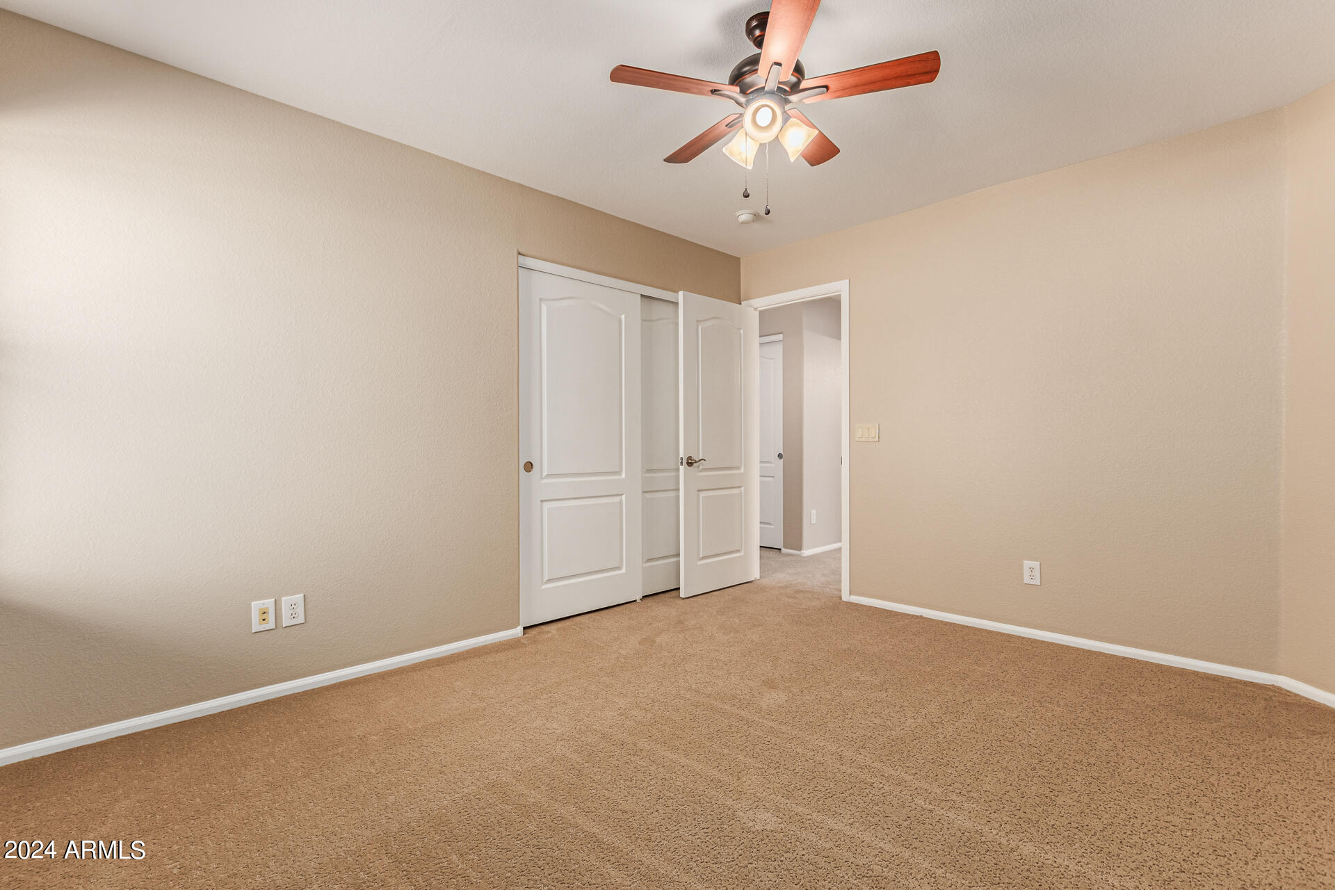 2210 W DALE Lane