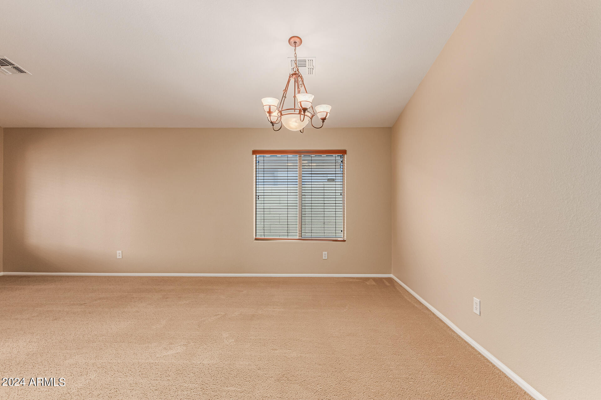 2210 W DALE Lane