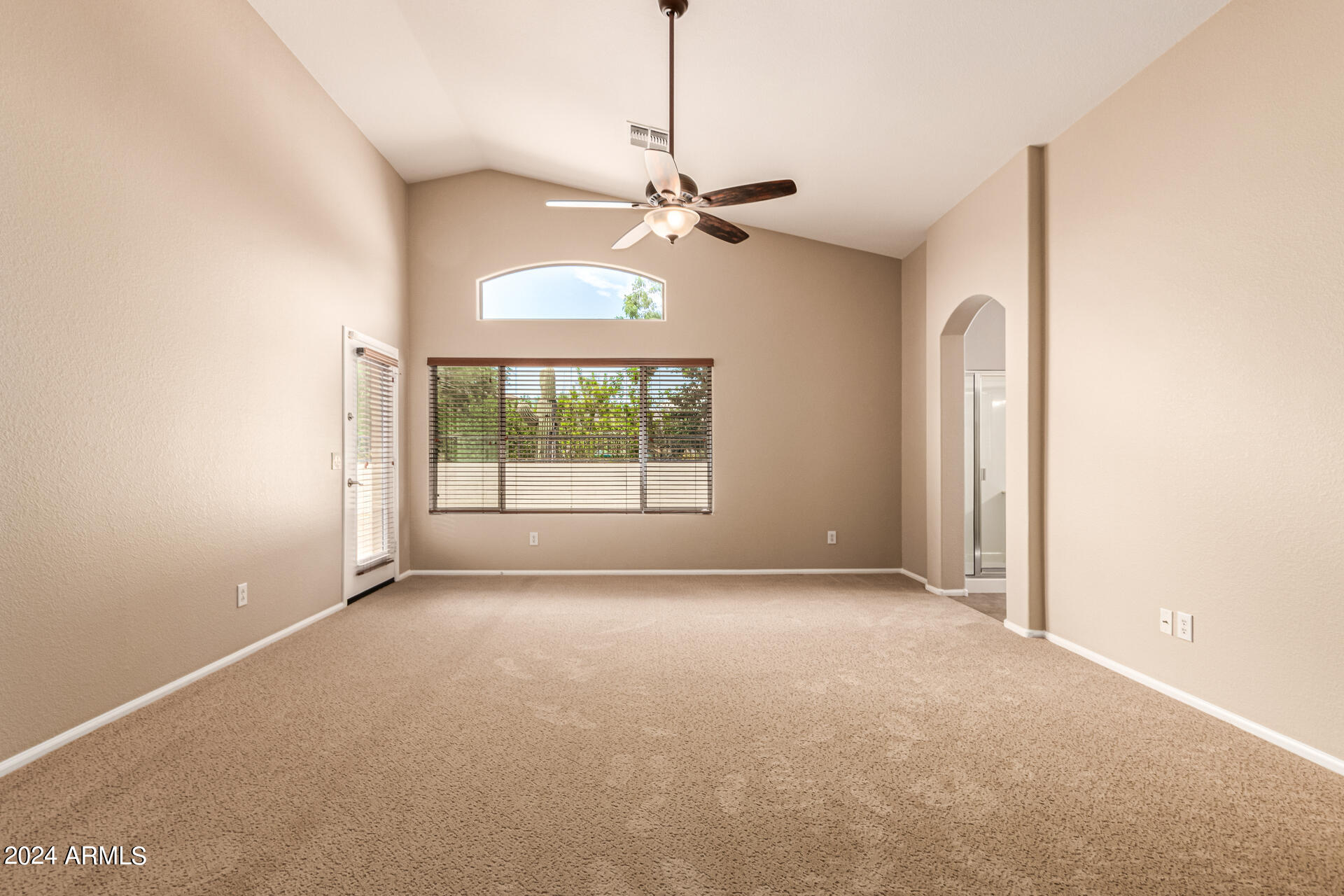 2210 W DALE Lane