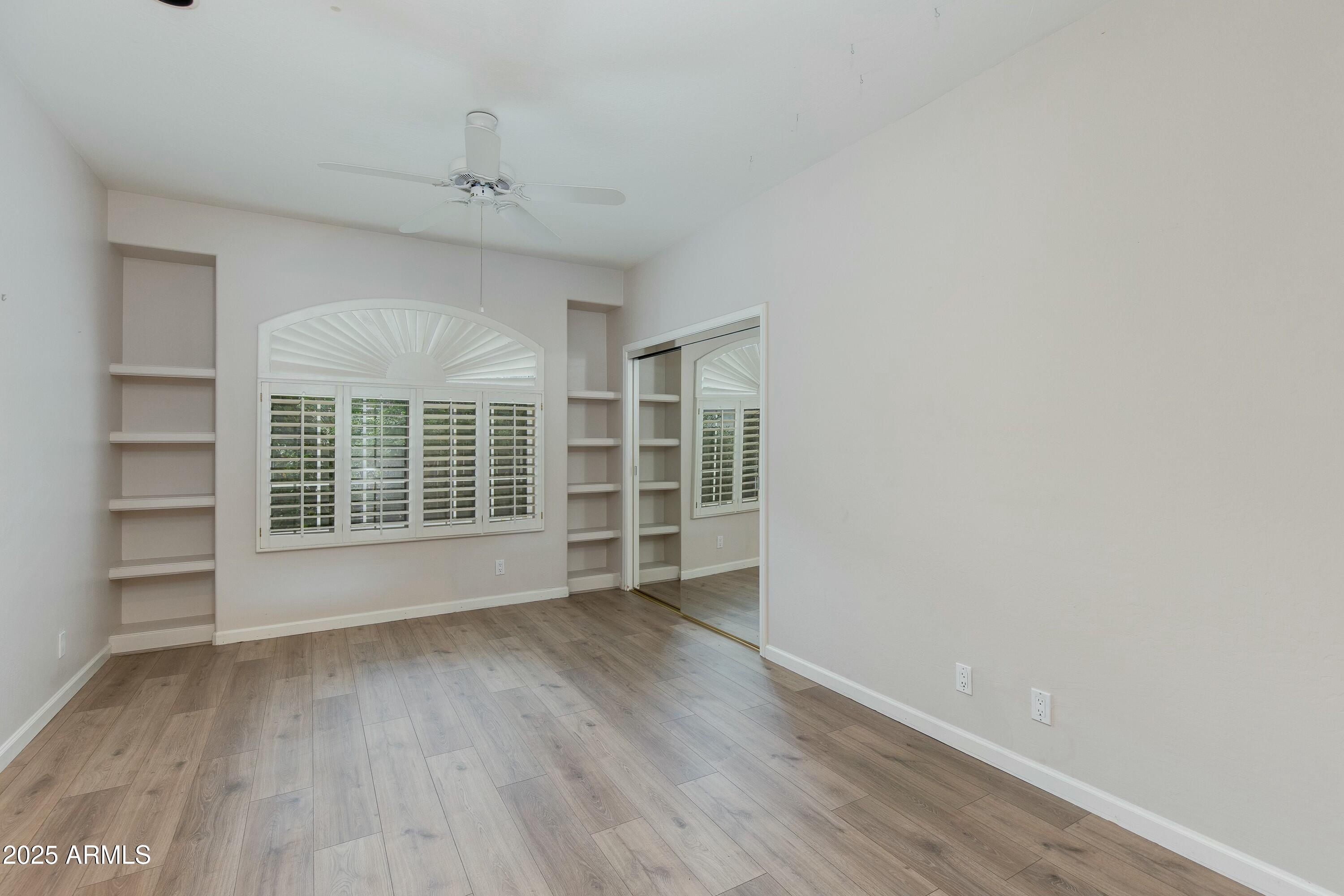 1133 W LAS PALMARITAS Drive