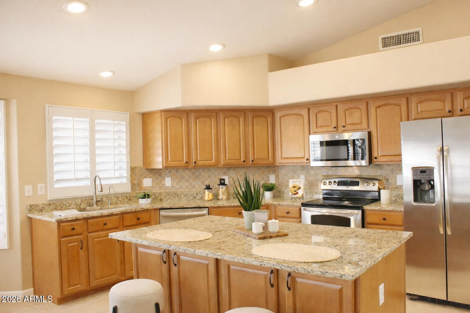 9828 E PANTERA Avenue