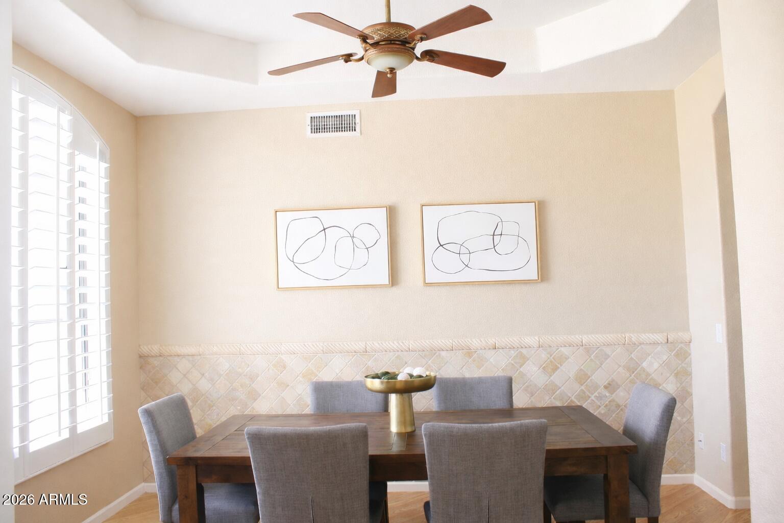 9828 E PANTERA Avenue