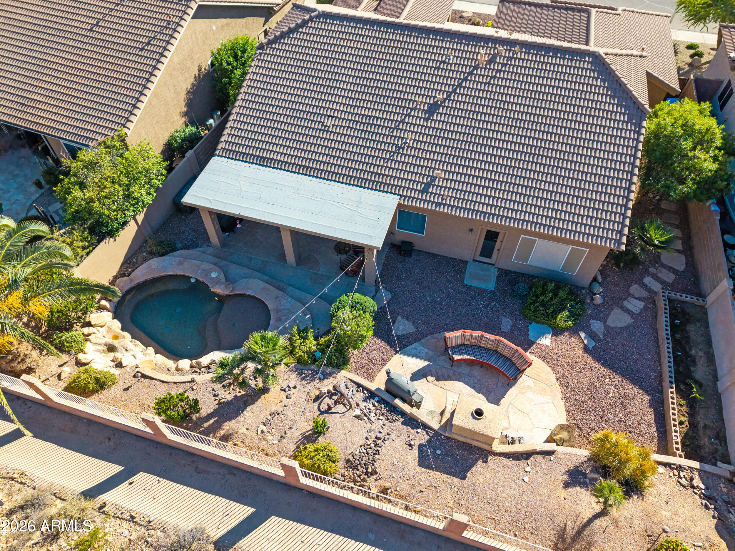 2502 E GLENHAVEN Drive