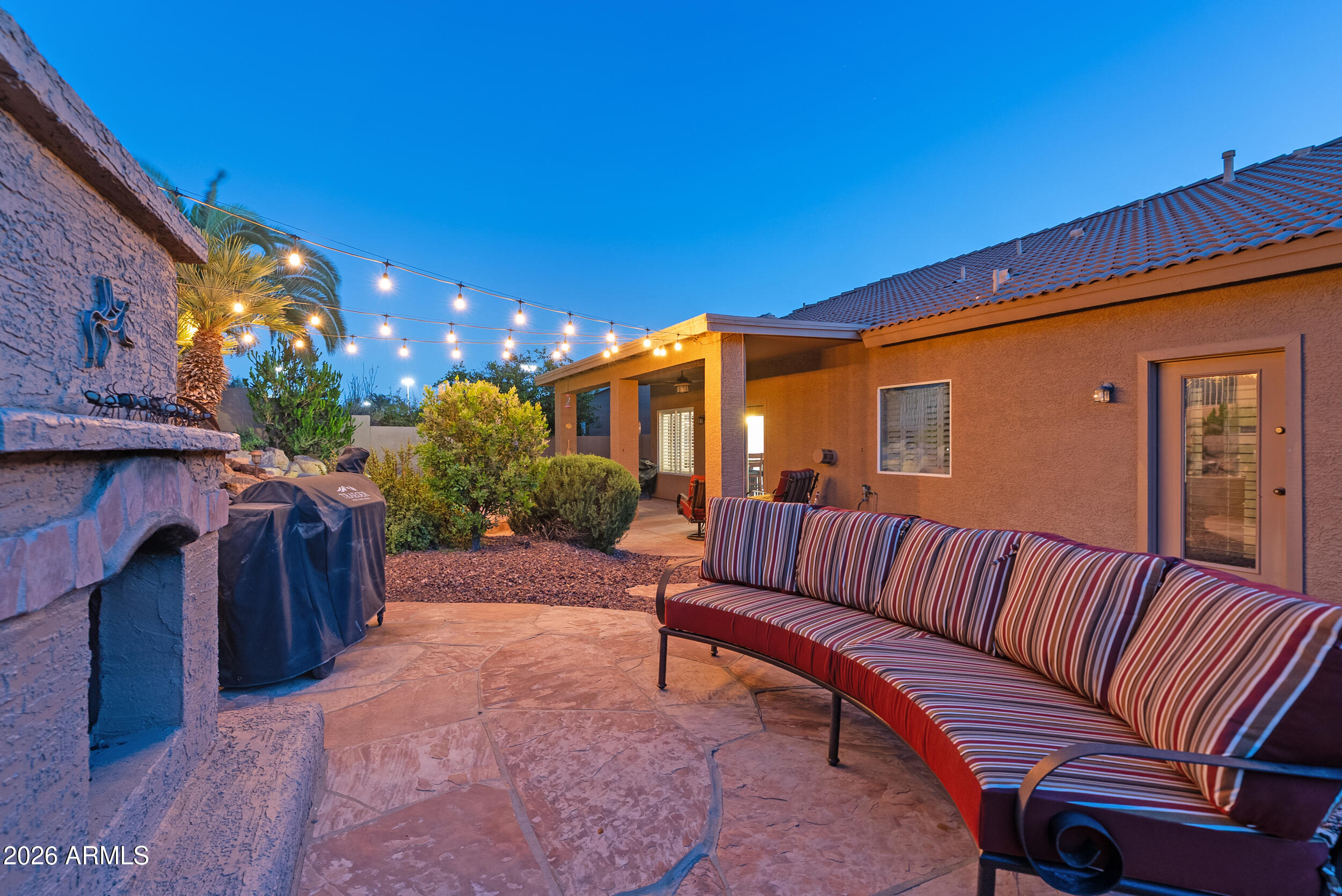 2502 E GLENHAVEN Drive