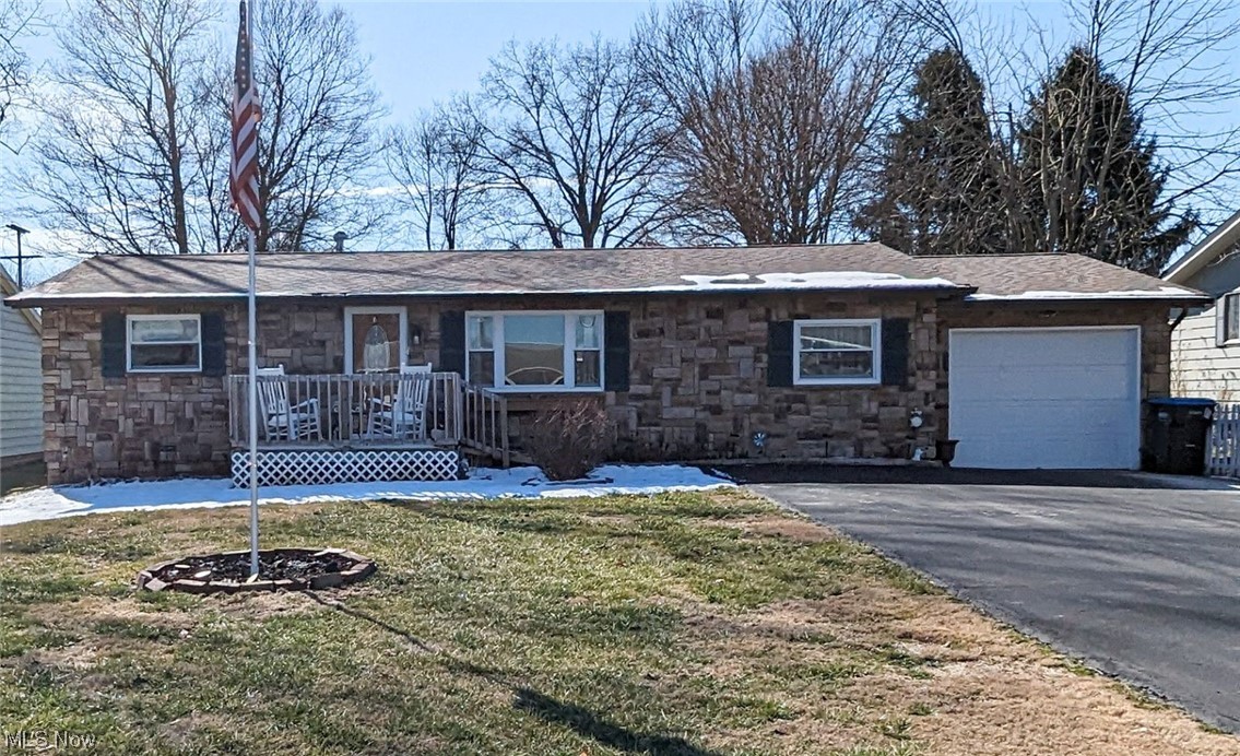 1056 Country Club