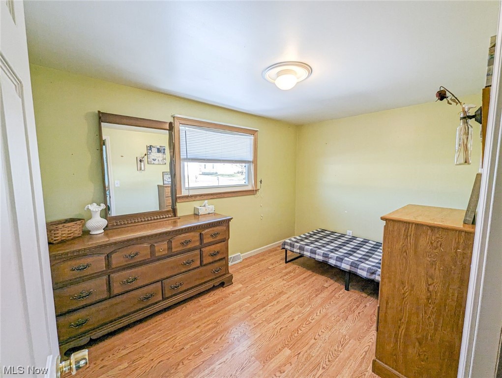 1056 Country Club