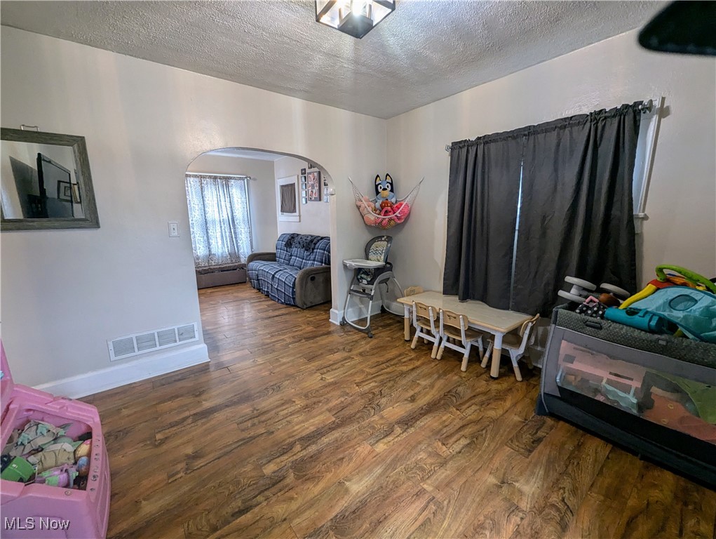 533 Van Horn Avenue