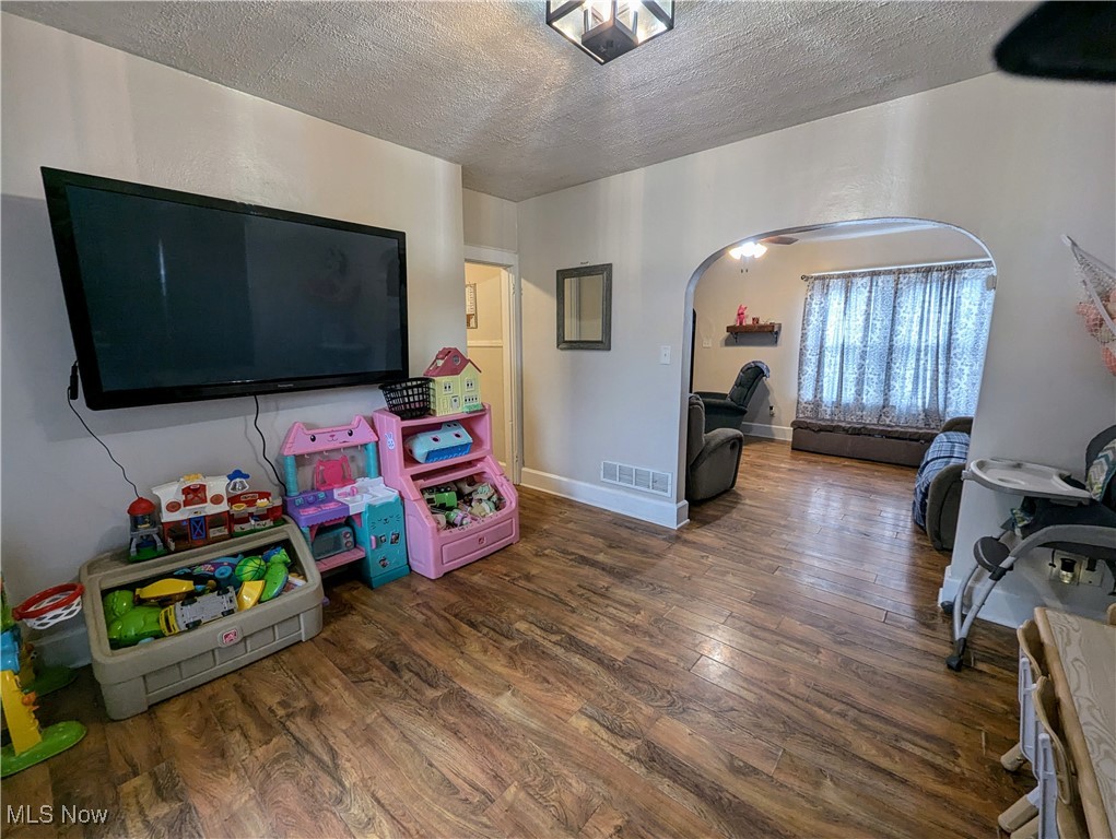 533 Van Horn Avenue
