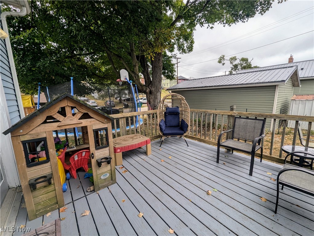 533 Van Horn Avenue