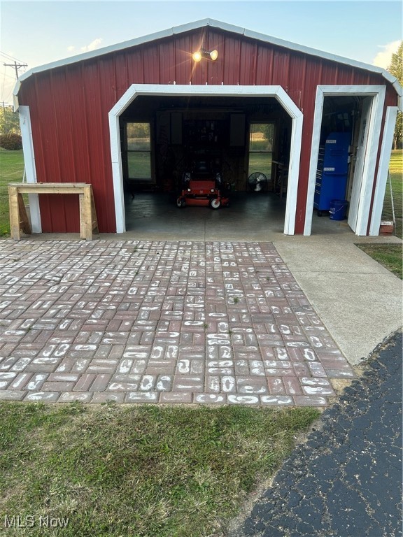 9665 Chandlersville Road