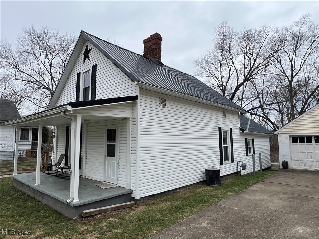 5390 Johnathan Drive