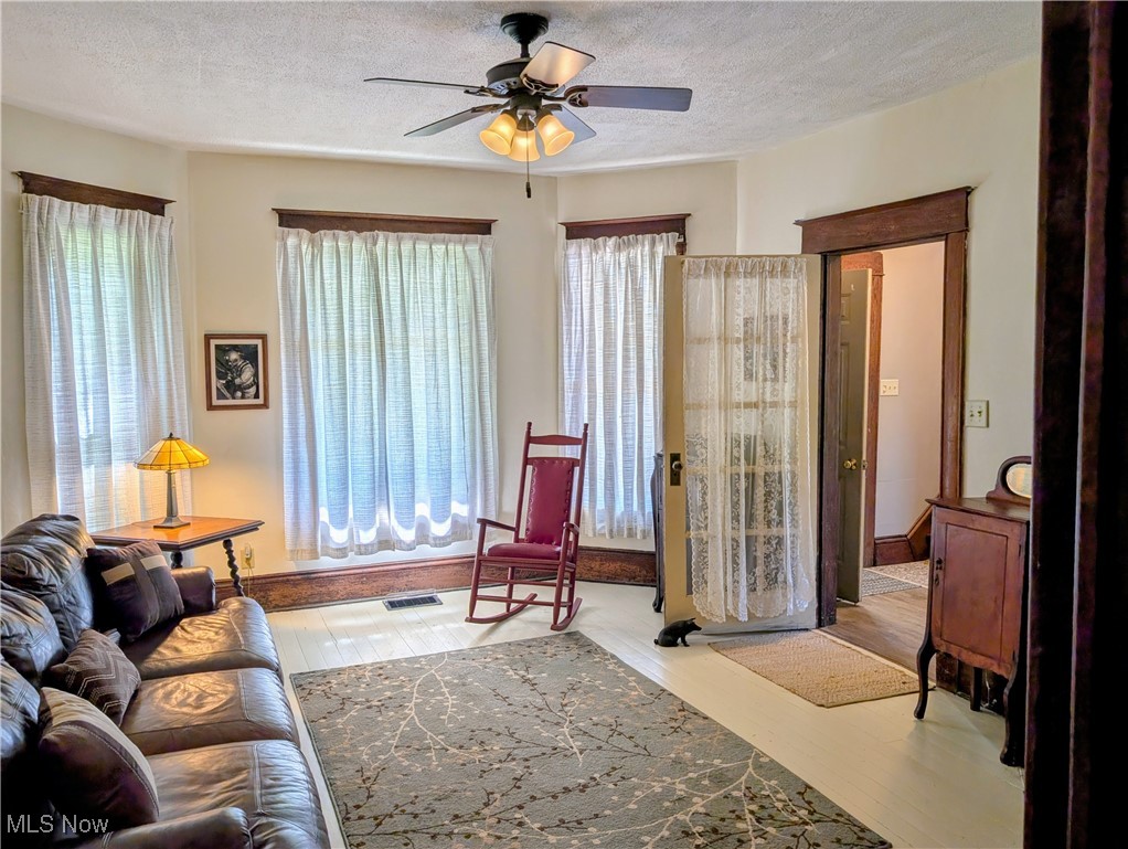 262 N 5th Street