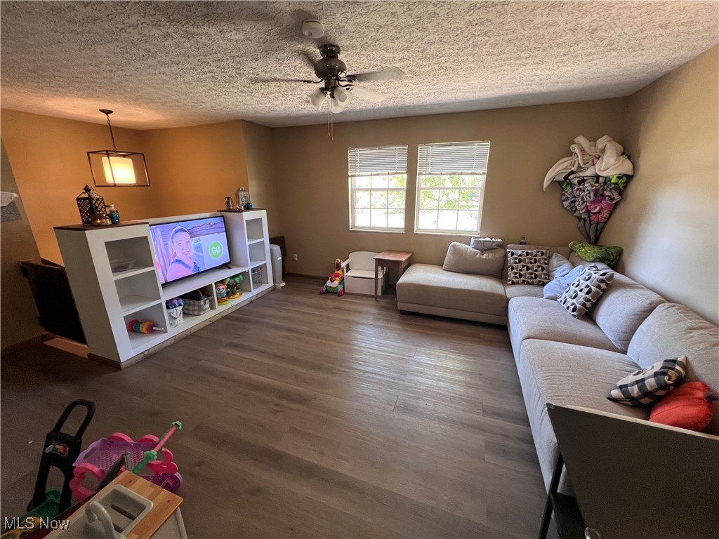 61220 Kadon Drive