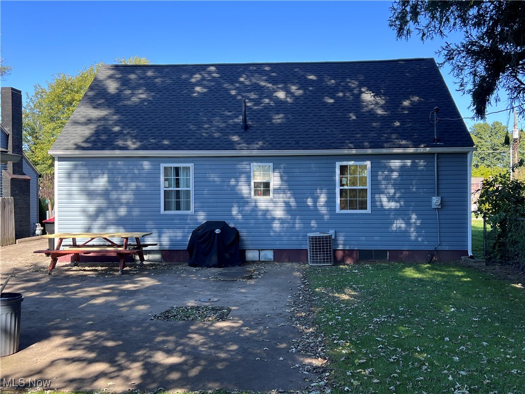 1350 Maplewood Drive