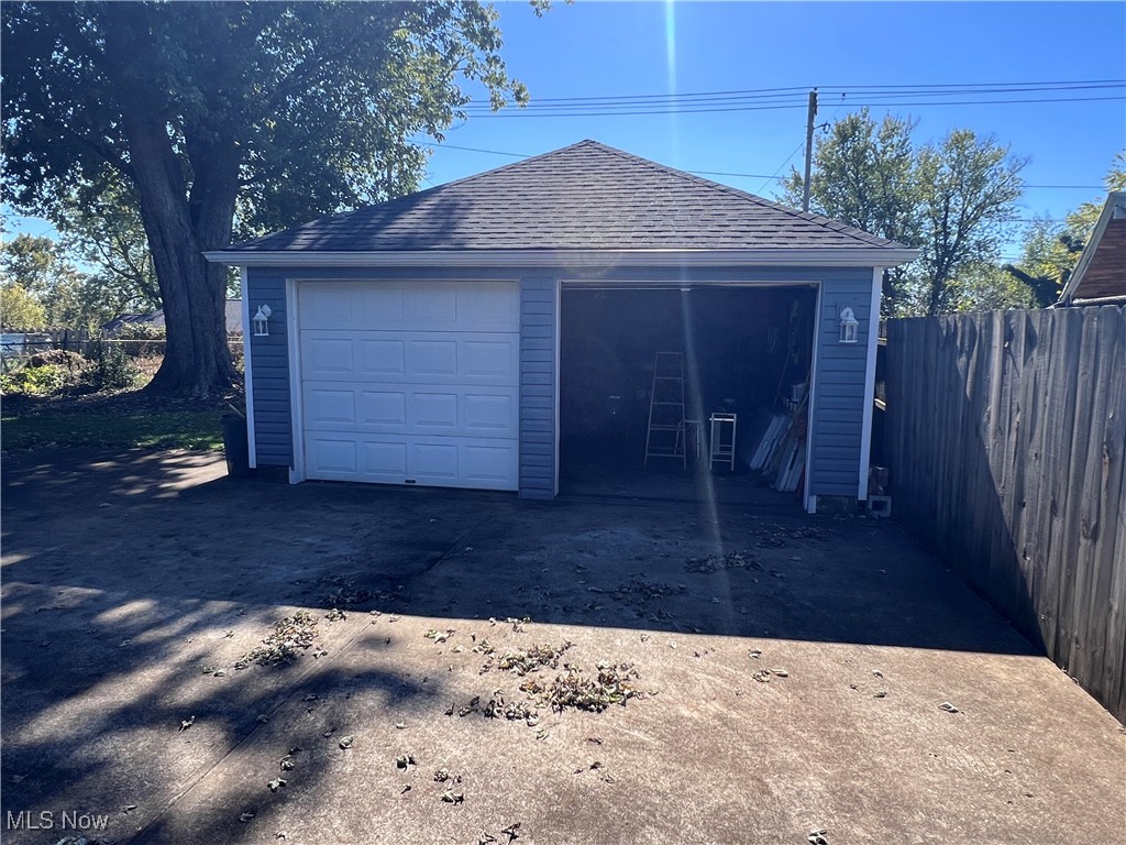 1350 Maplewood Drive