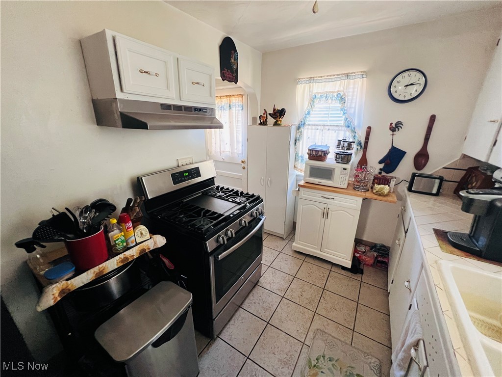 1350 Maplewood Drive