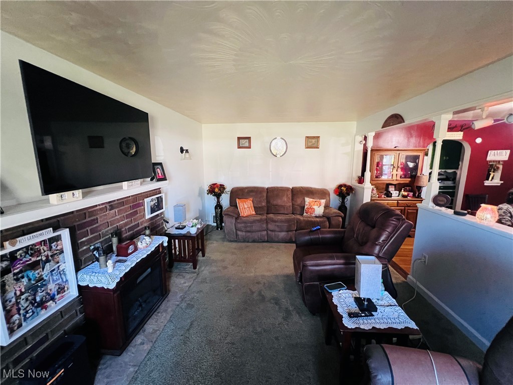 1350 Maplewood Drive