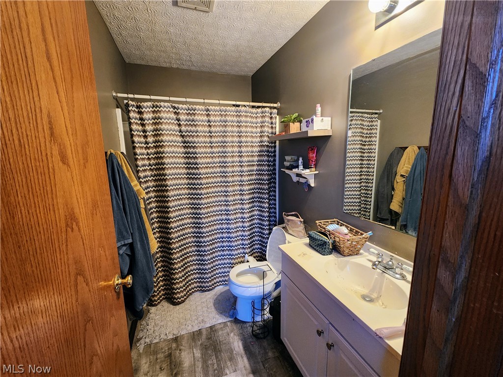 8550 Goldenrod Drive