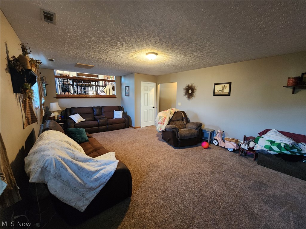 8550 Goldenrod Drive