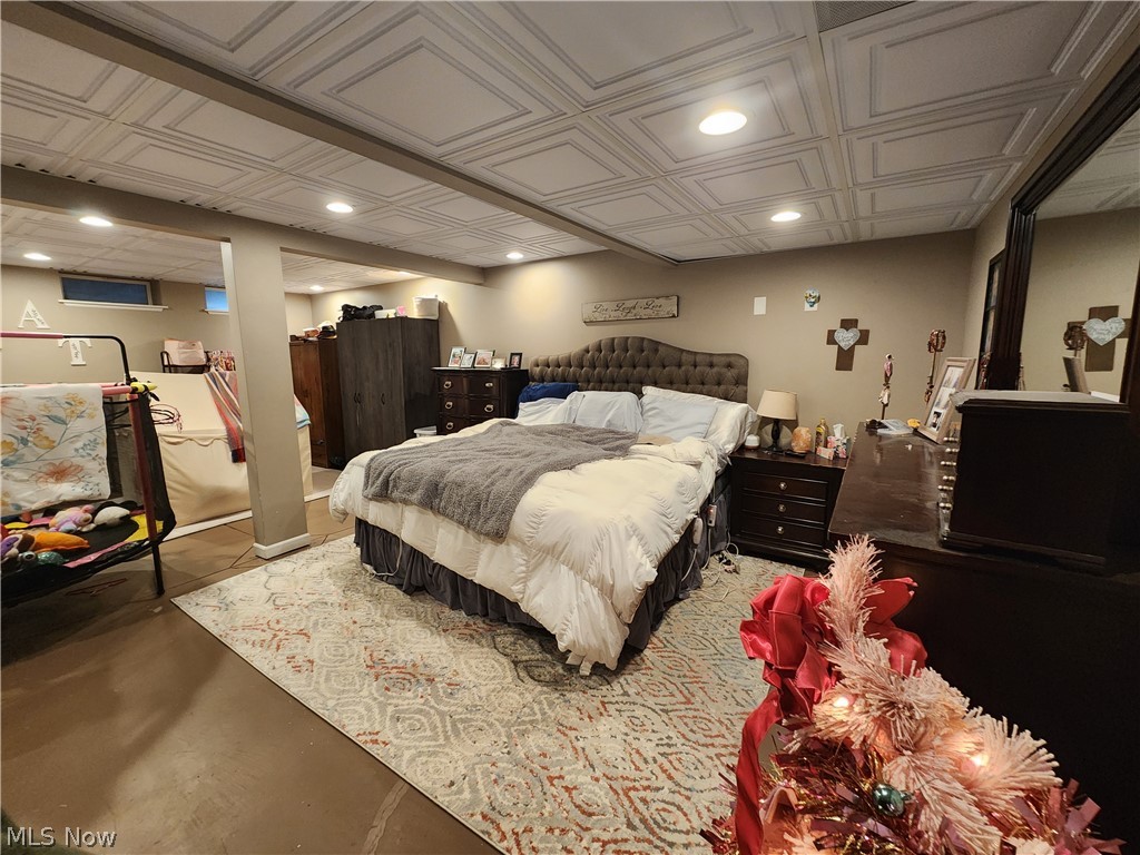 8550 Goldenrod Drive