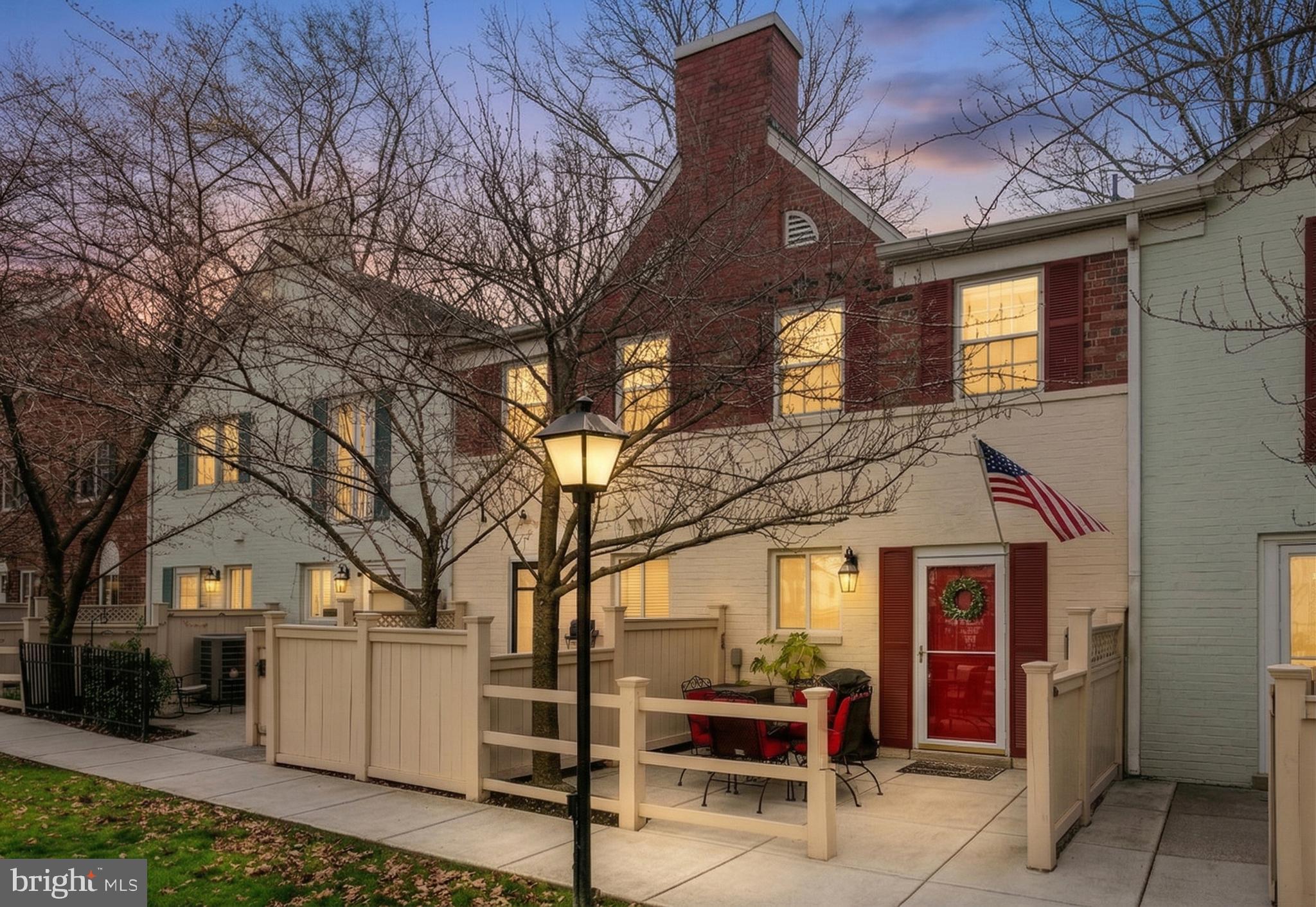 1279 N VAN DORN STREET N 1279