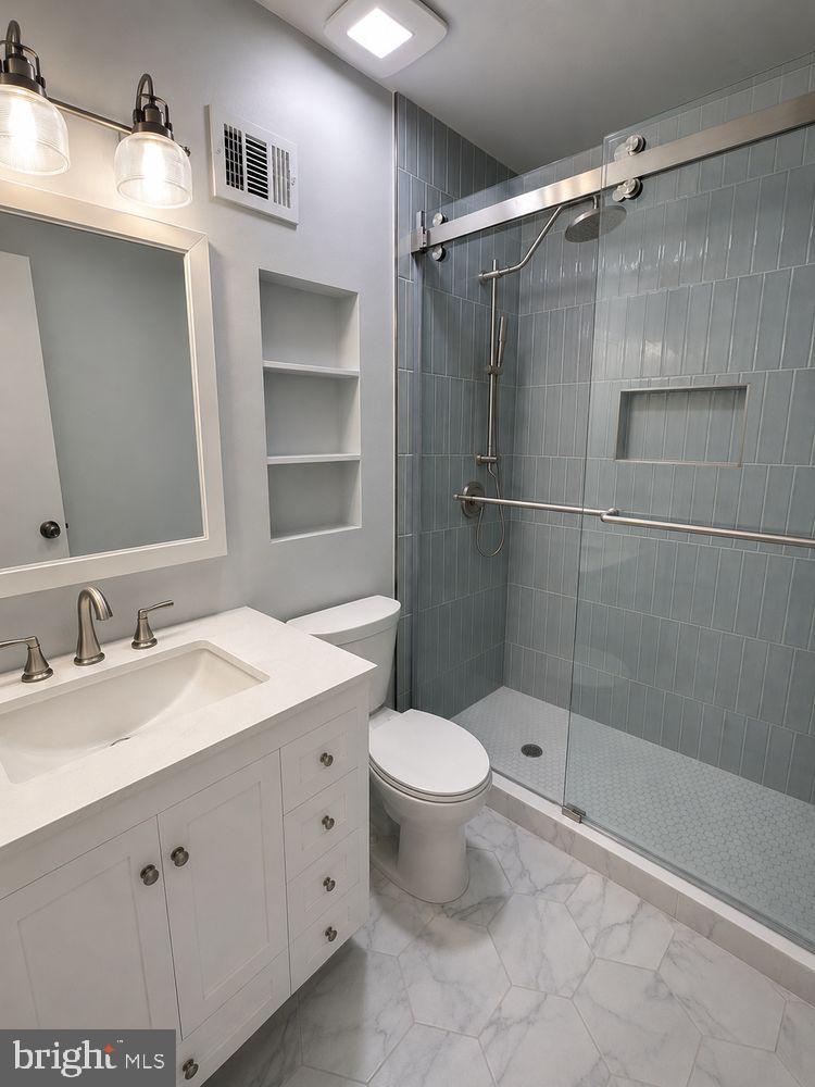 6386 PATIENCE COURT