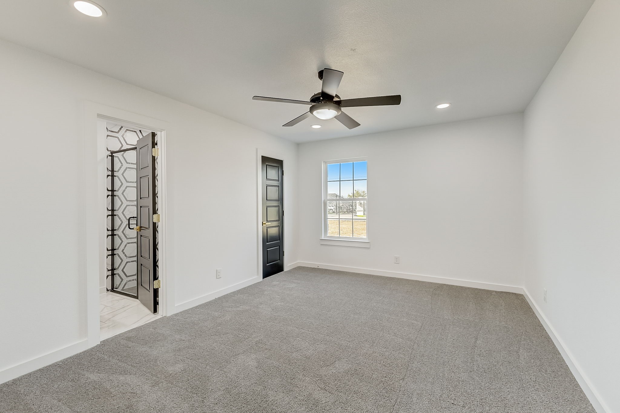 1413 W Cleburne Road