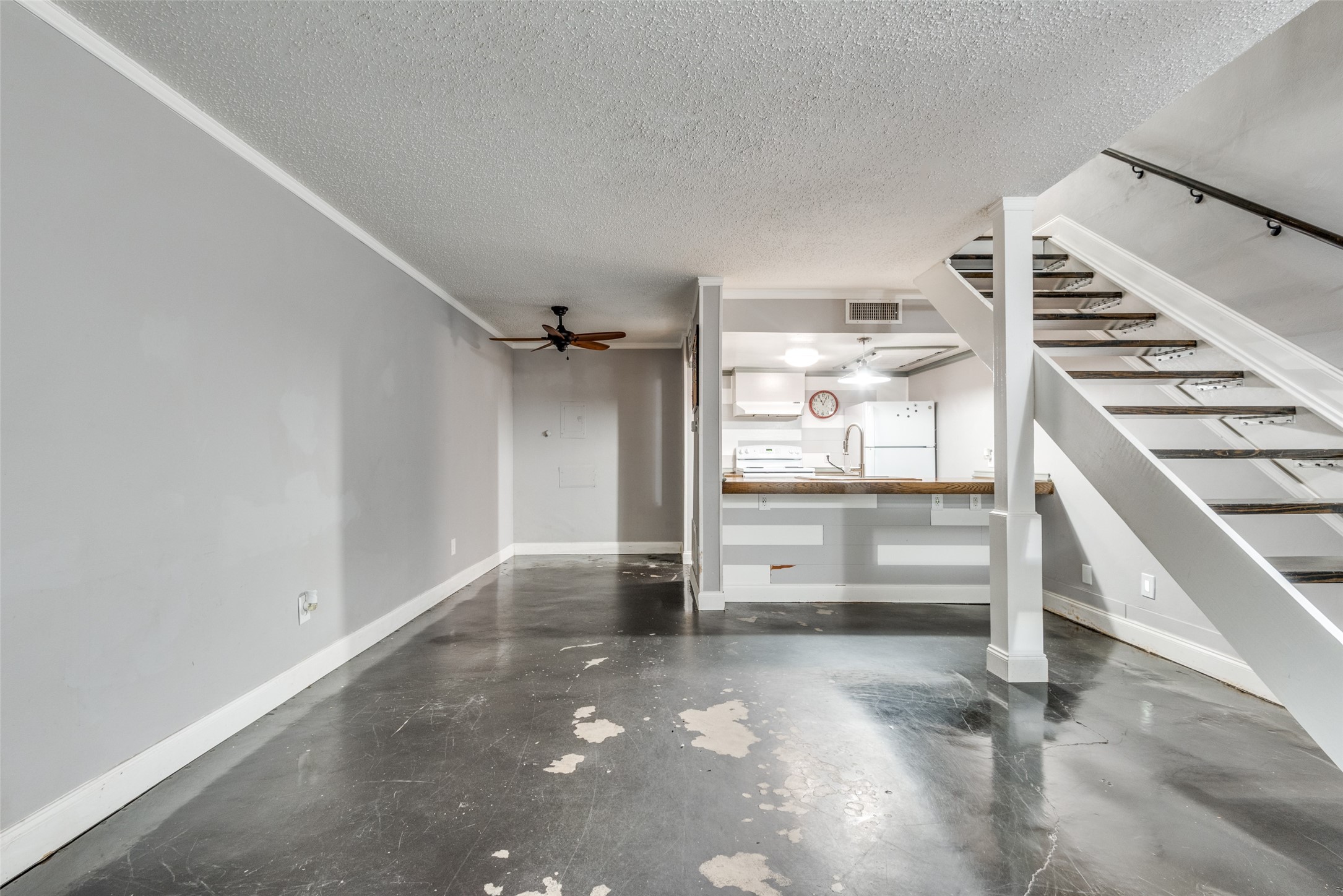 4628 Country Creek Drive 1207