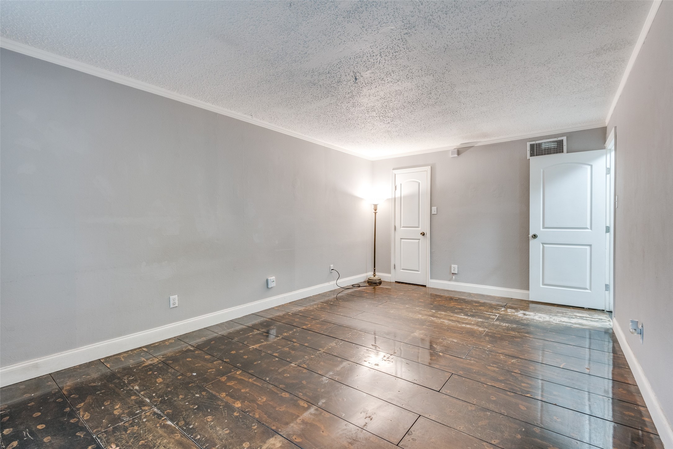 4628 Country Creek Drive 1207