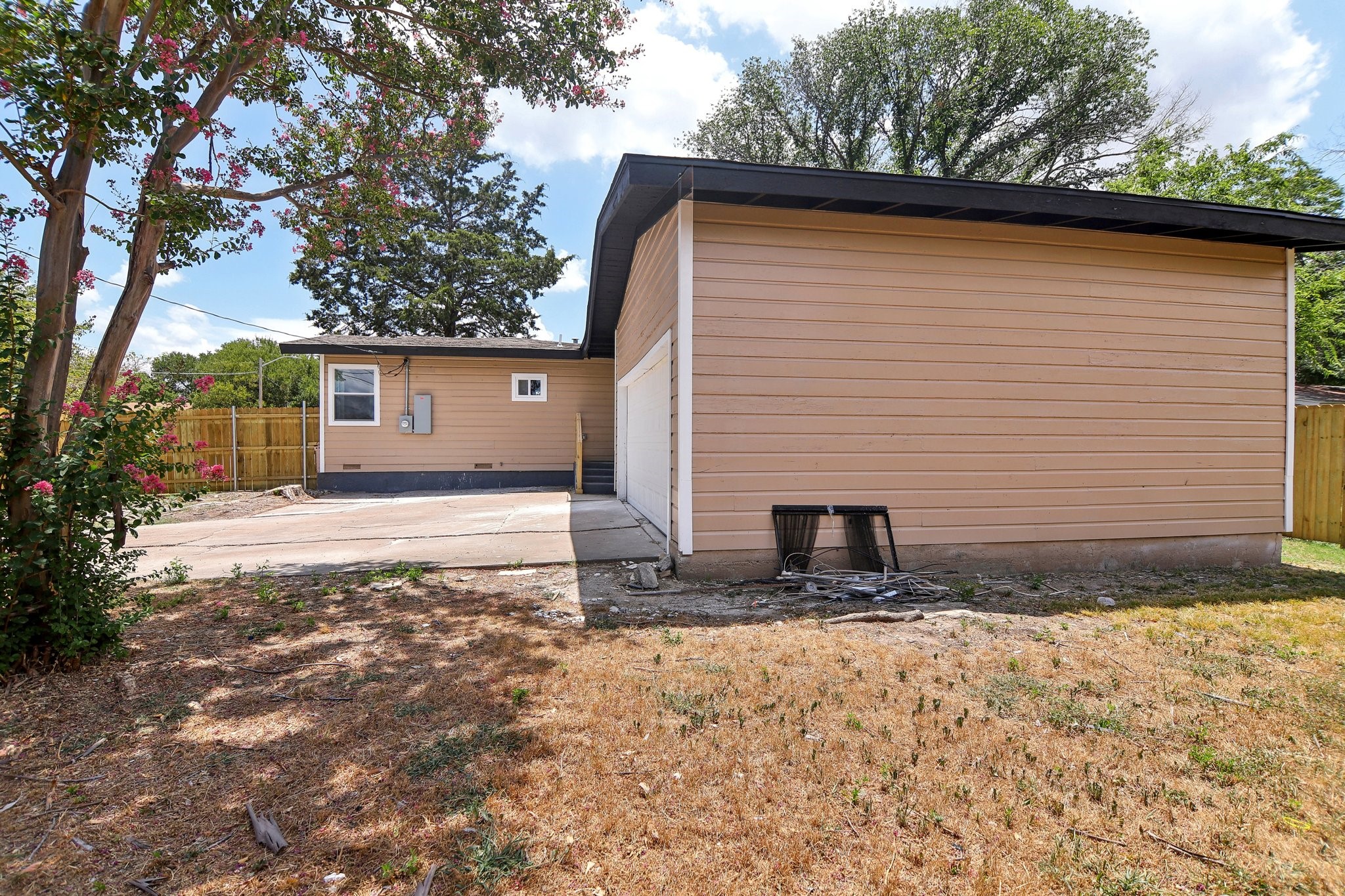 5437 Greenlee Street