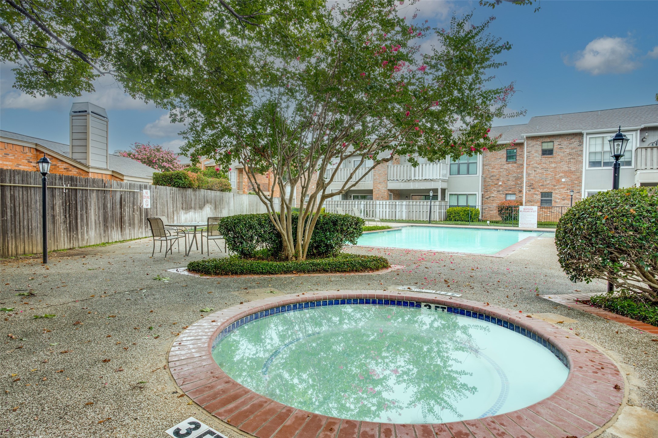 2733 Silver Creek Drive 106