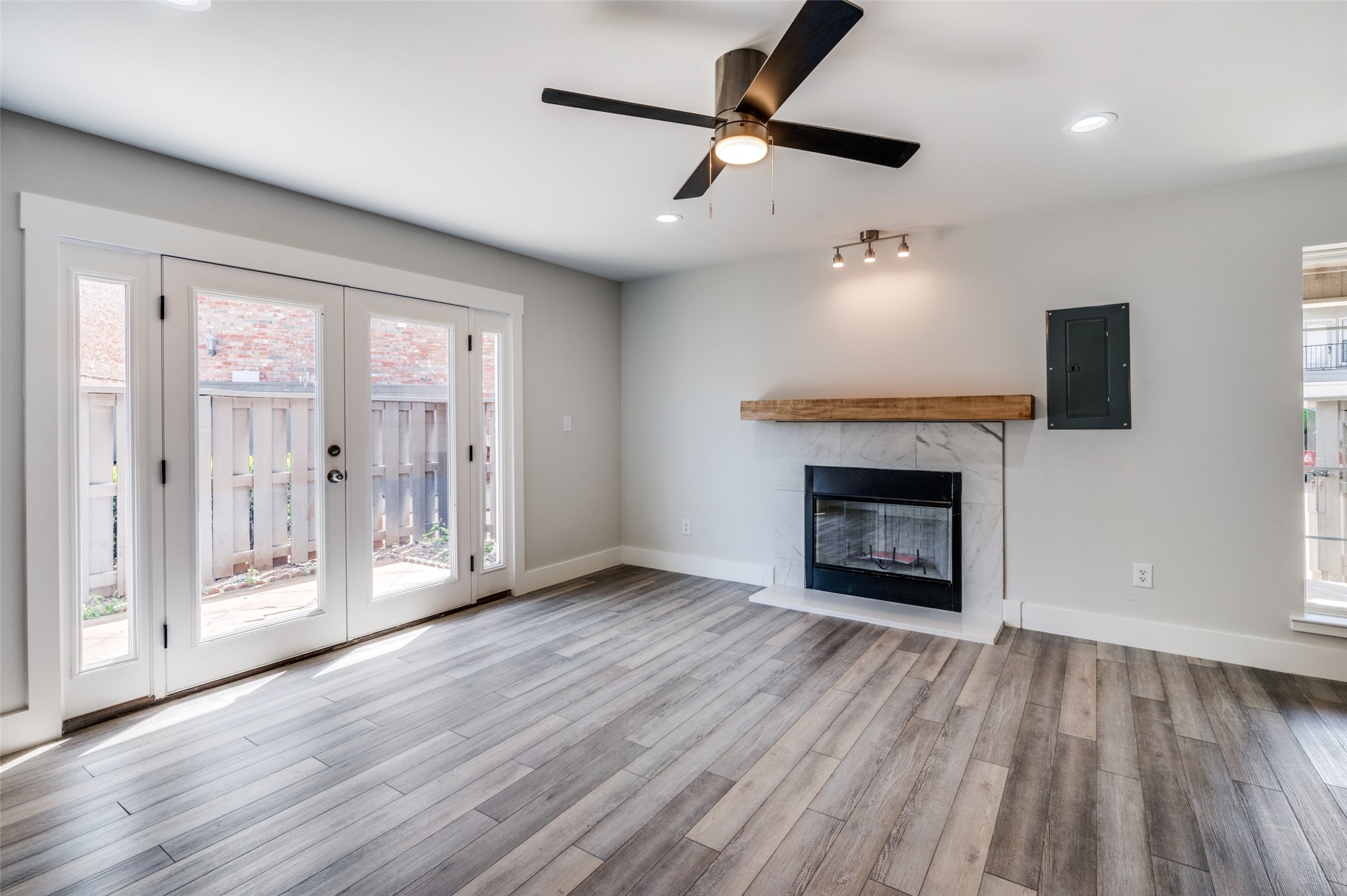 2733 Silver Creek Drive 106