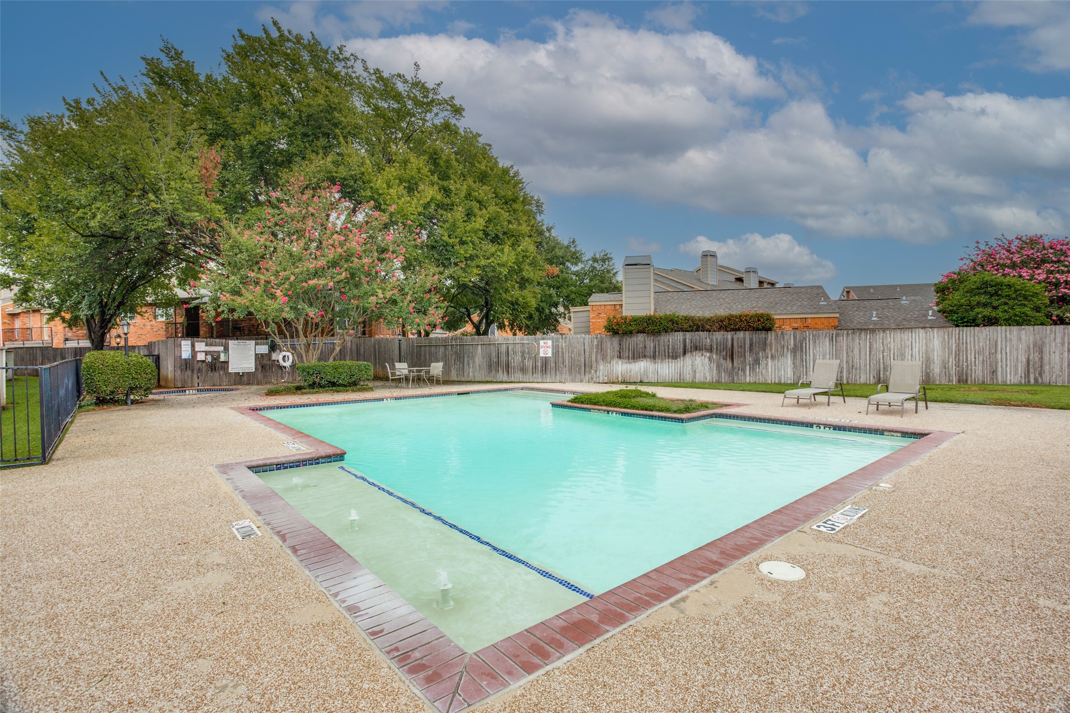 2733 Silver Creek Drive 106